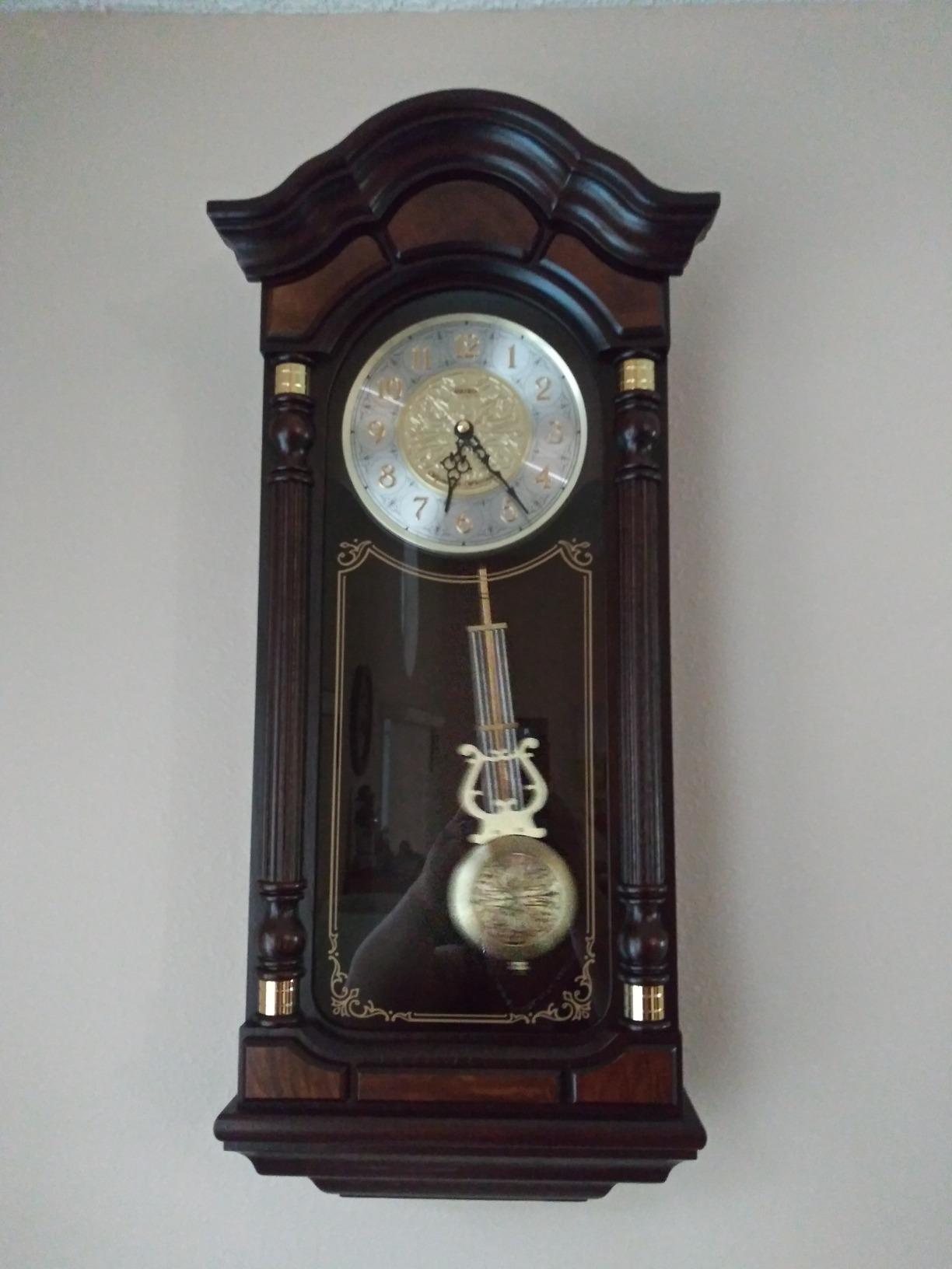 SEIKO QXH004BLH Oak Wood Pendulum Wall Clock with Chimes, Dark Brown, 28 x 12.5 x 6 Inches customer photo 1