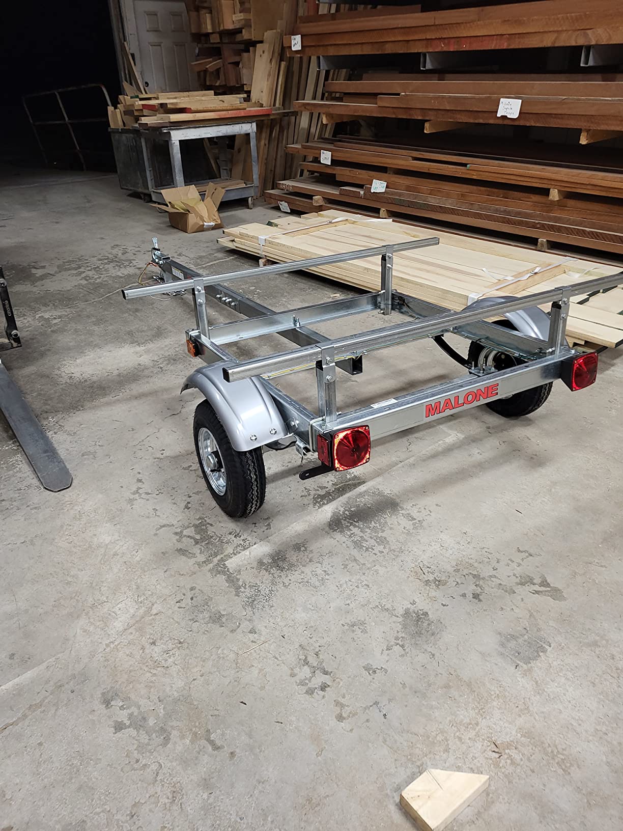 Malone MPG585 EcoLight Kayak Trailer | 14' / 400 lbs Capacity | Fully Submersible | Marine Grade Galvanized Steel Construction customer photo 2