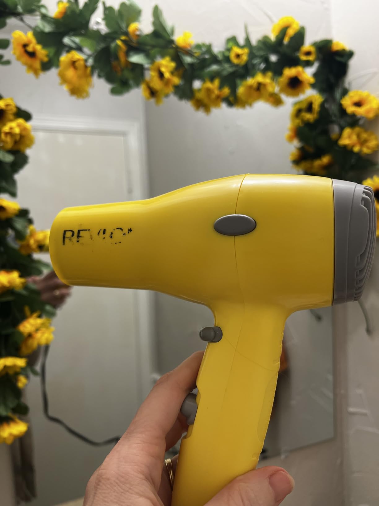 Revlon Compact Hair Dryer | 1875W Lightweight Design, Perfect for Travel, (Black) customer photo 1