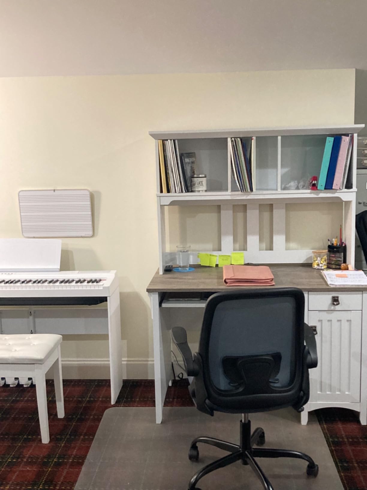 Bush Home Salinas Computer Desk with Hutch | Study Table with Drawers, Cabinets & Pullout Keyboard/Laptop Tray | Modern Home Office Desk in Vintage Black customer photo 1