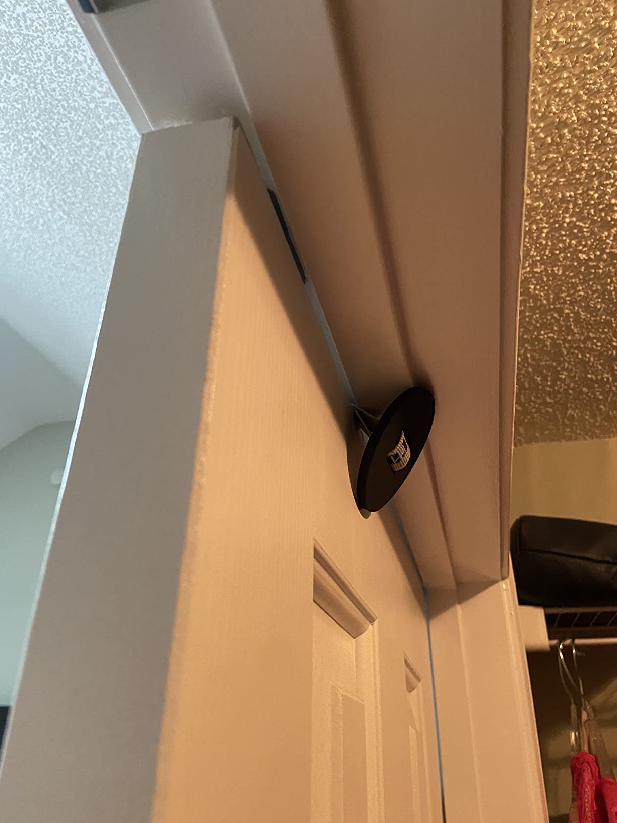 THERABAND Shoulder Pulley, Overhead Shoulder Pulley for Physical Therapy, Over the Door Pulley with Foam Handles and Color Coded Rope for Increasing Range of Motion, Overdoor System for Rehabilitation customer photo 2
