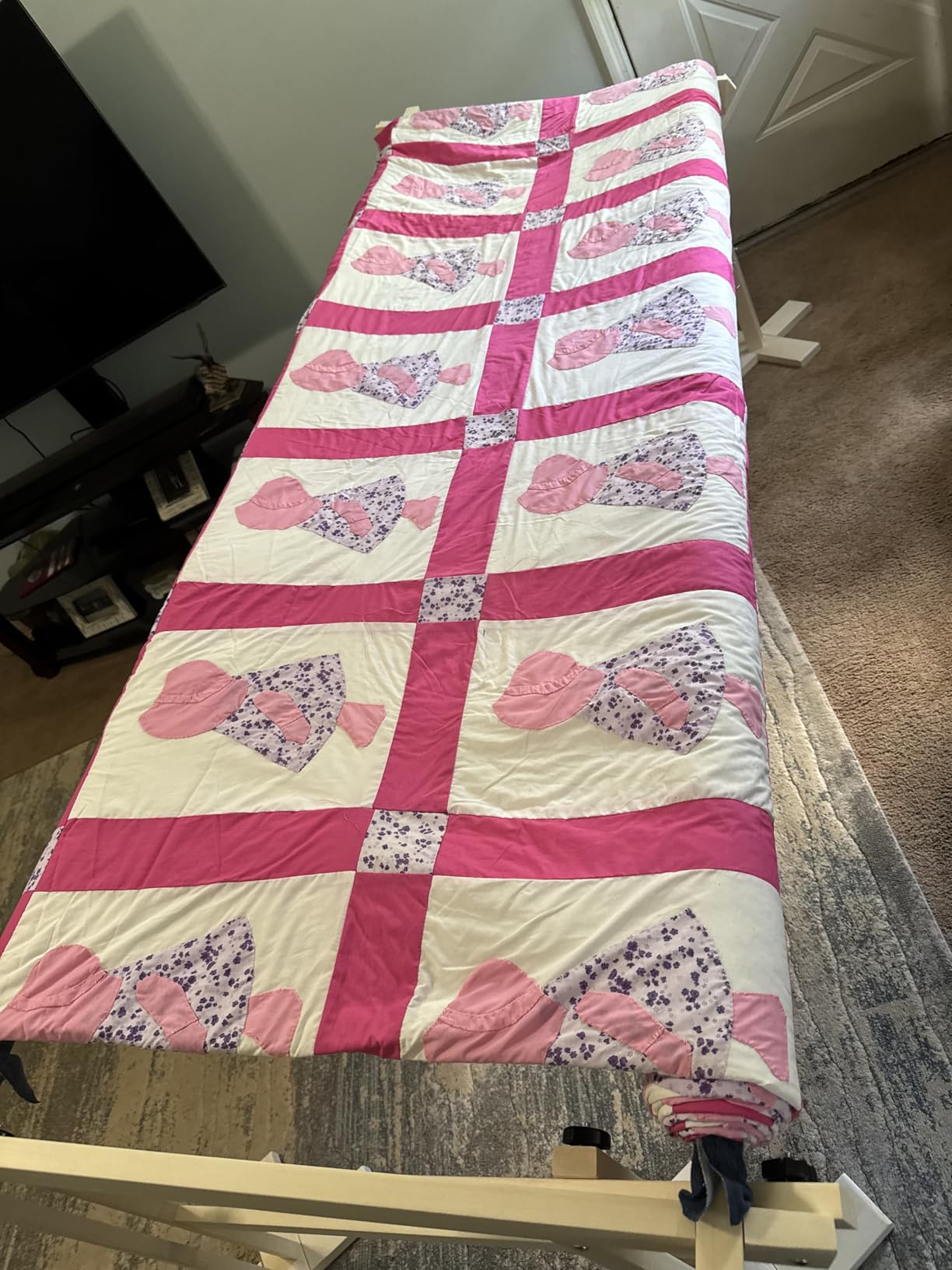 EDMUNDS Frank A. Edmunds American Legacy Full Size Quilt Frame, 5560-G customer photo 1