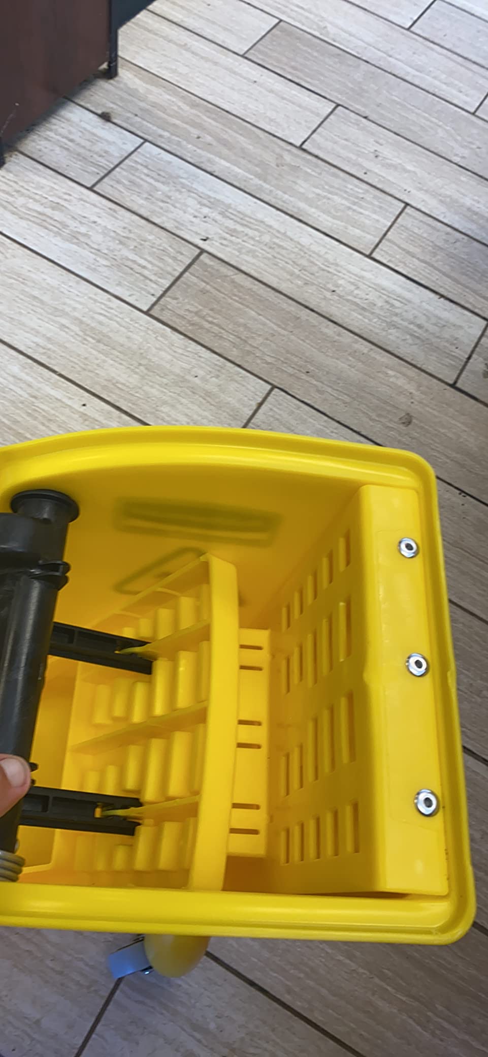 Rubbermaid Commercial Products 31 QT Tandem Mop Bucket and Wringer Combo on Wheels, Yellow customer photo 2
