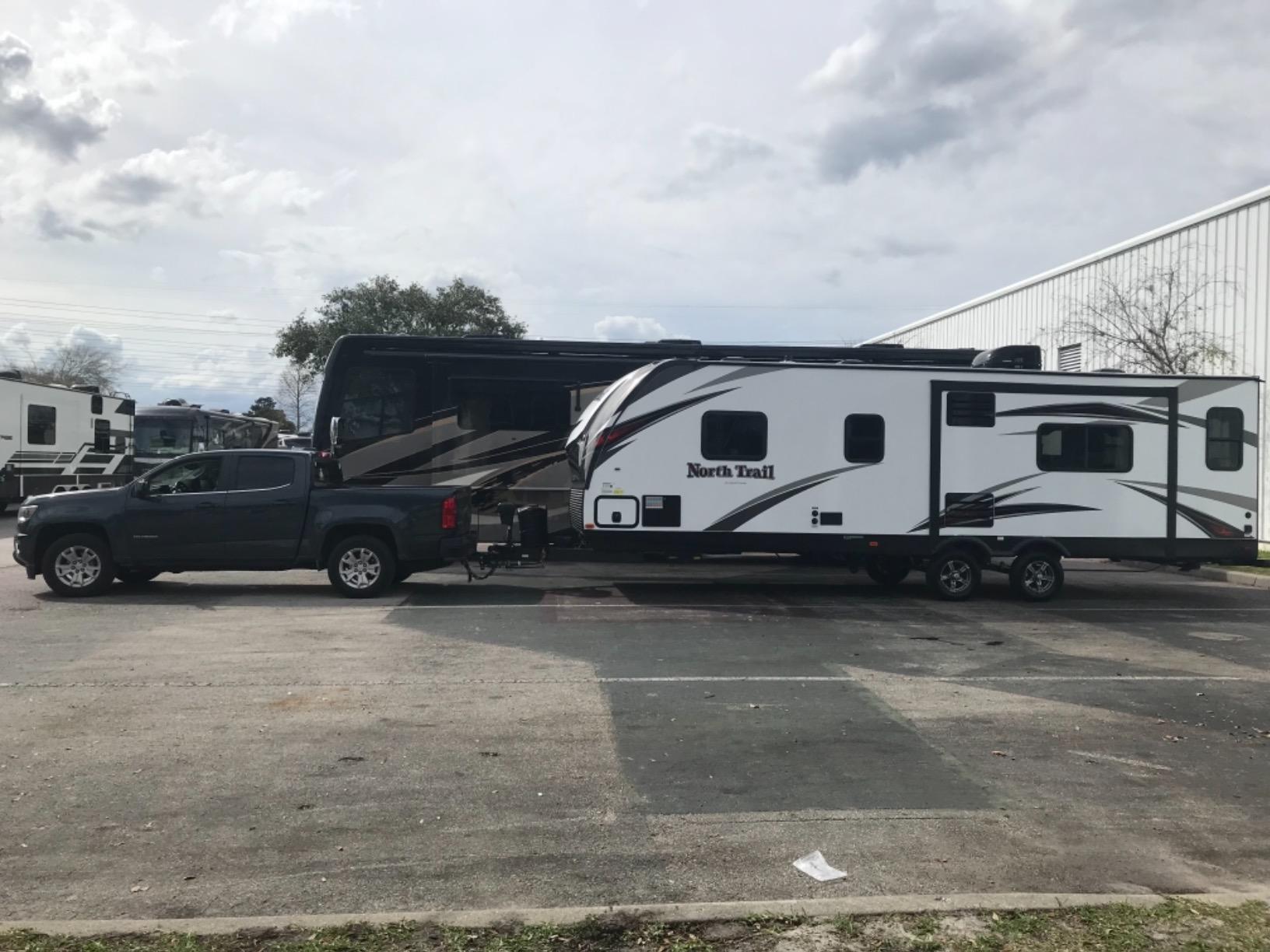 Camco Eaz-Lift Elite 1,000lb Weight Distribution Hitch Kit with Manually Adjusted Sway Control - Ready-to-Tow with Pre-Installed Hitch Ball, Sway Control Ball, U-Bolts, & Chain Package (48058) customer photo 1