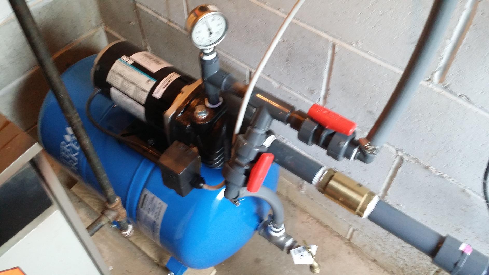 WaterWorker HT20HB Horizontal Pre-Charged Well Tank, 20 Gal, 1 in Mnpt, 100 Psi, Steel customer photo 1
