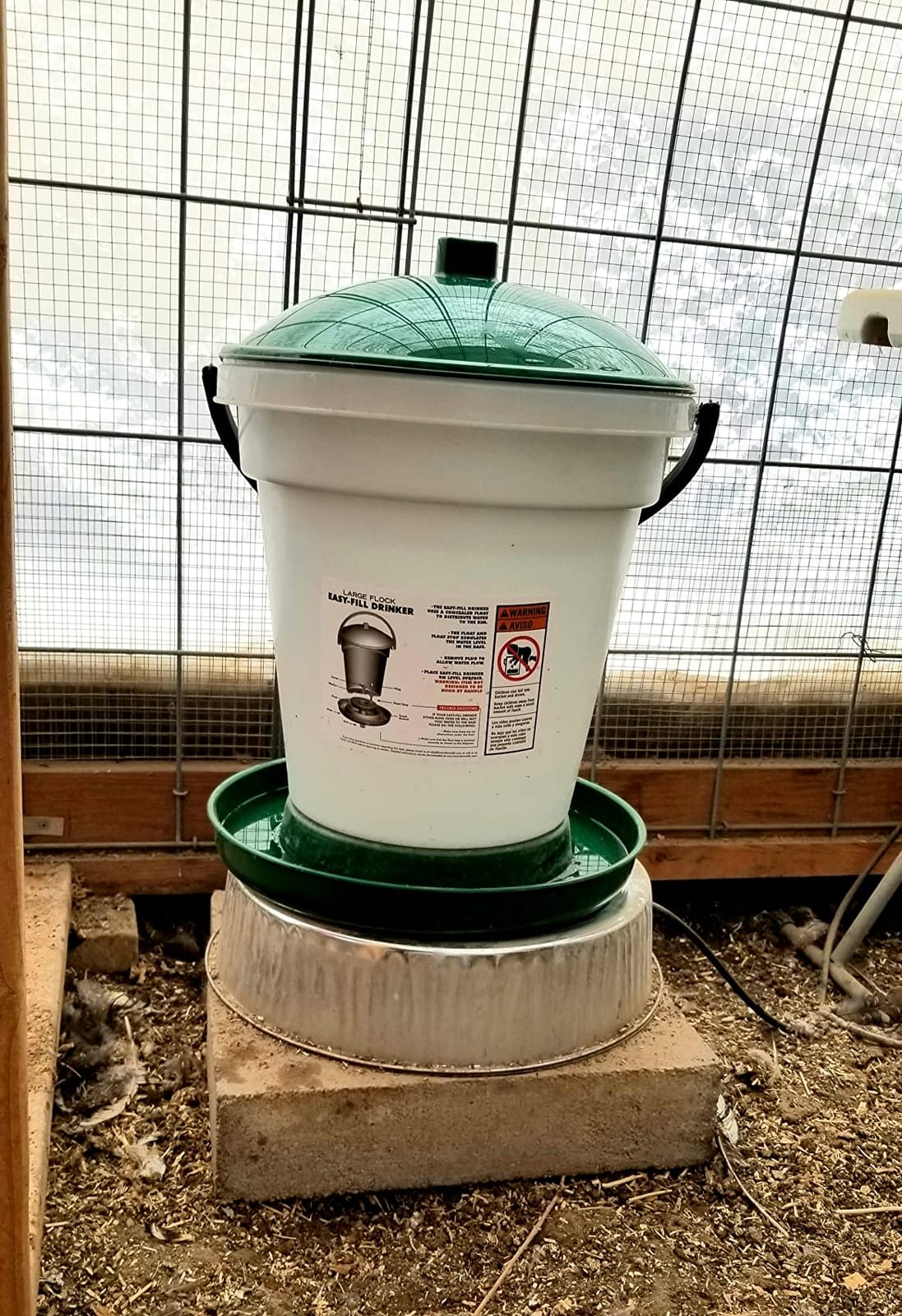 Harris Farms Easy-Fill Poultry Drinker, NO BPA Plastic, 6.25 Gallon | Large Capacity Poultry Drinker, Top-Fill Design, Durable NO BPA Plastic Construction, Ideal for Chickens & Backyard Flocks customer photo 1