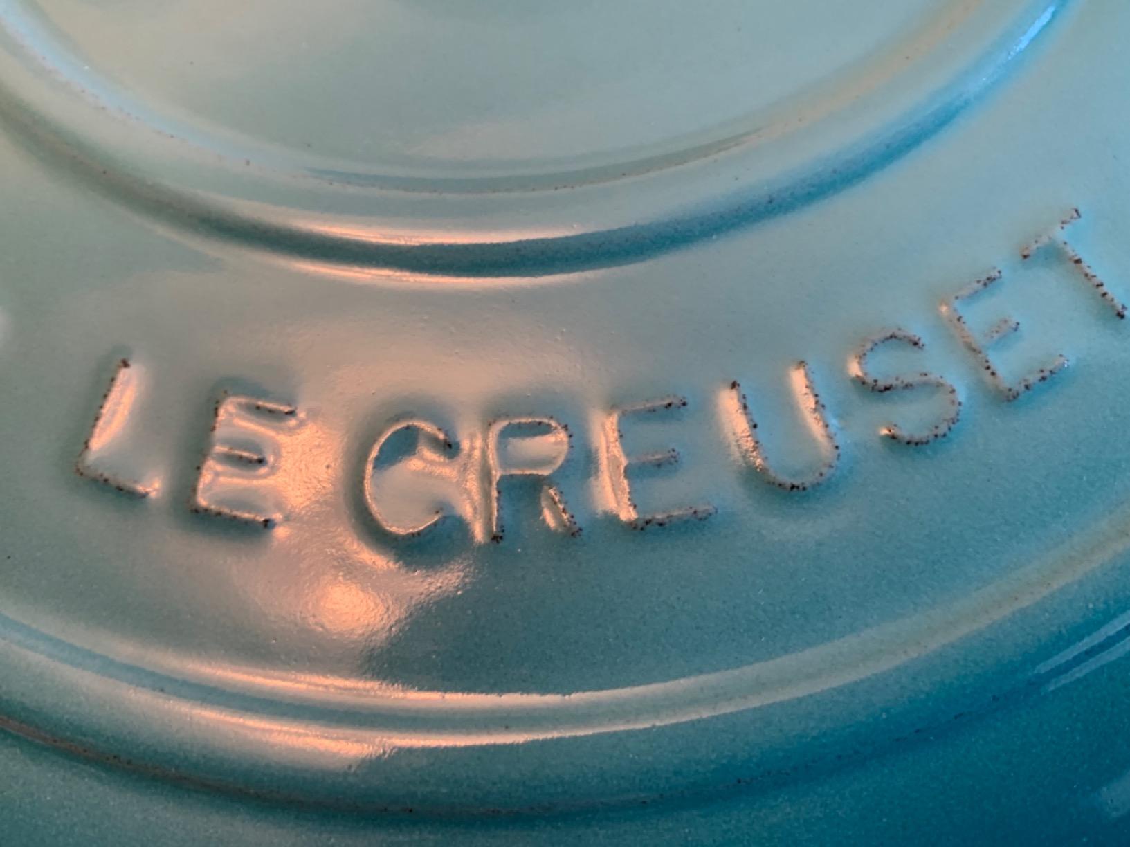 Le Creuset Enameled Cast Iron Signature Round Dutch Oven, 7.25 qt., Marseille customer photo 2