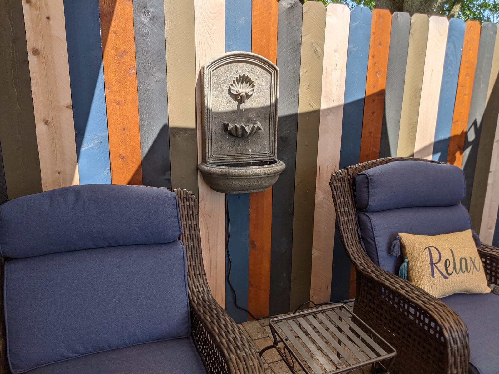 Sunnydaze Seaside 27 in Outdoor Wall Water Fountain with Pump - Florentine | Electric Submersible Pump - 3-Gallon Water Capacity customer photo 2
