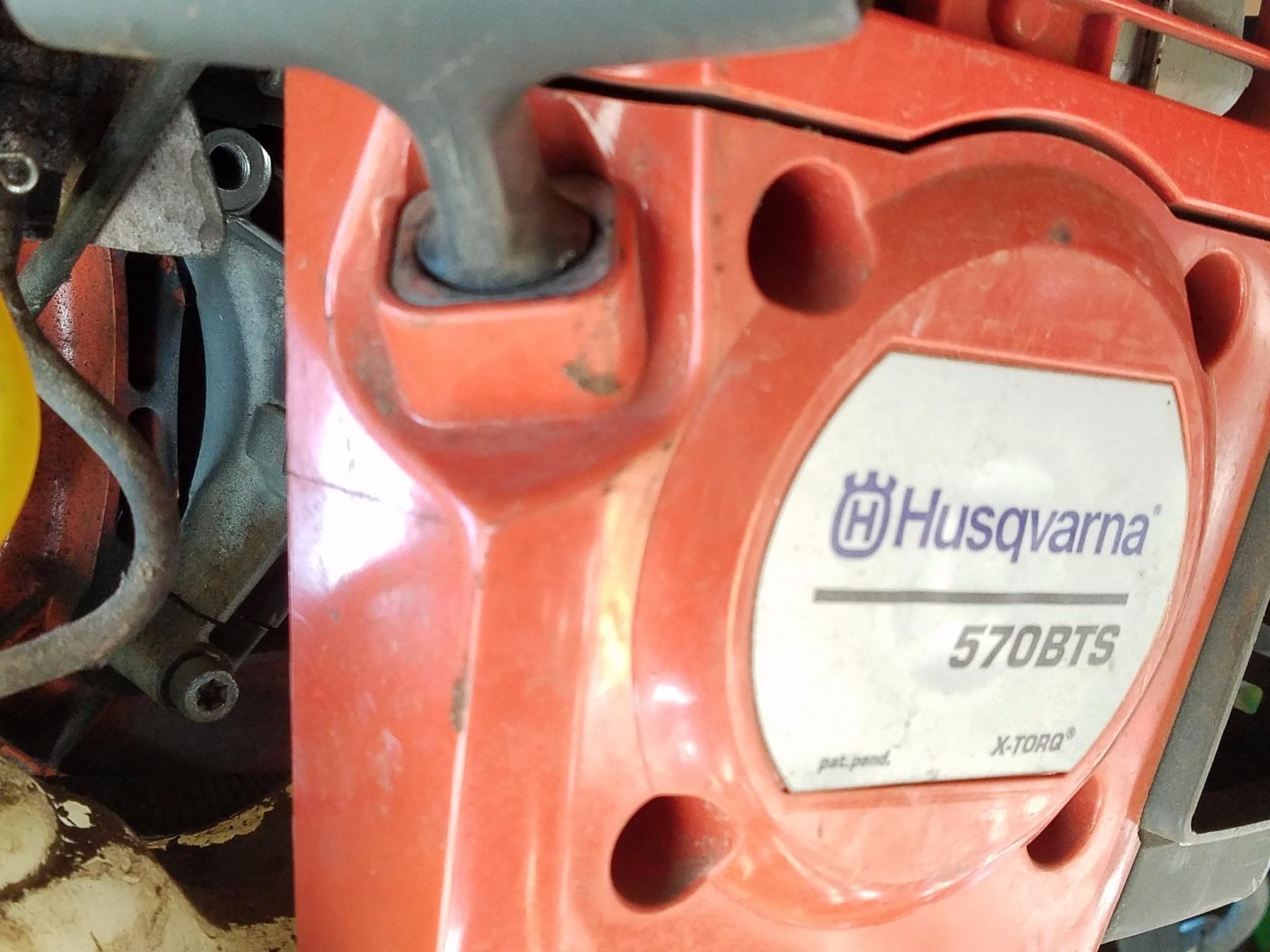 Husqvarna 570BTS Backpack Leaf Blower, Ergonomic Design, Gas Leaf Blower | 66-cc 4-HP 2-cycle gas leaf blower, 972-CFM, 236-MPH, 37-N, powerful clearing performance with air purge and cruise control customer photo 2
