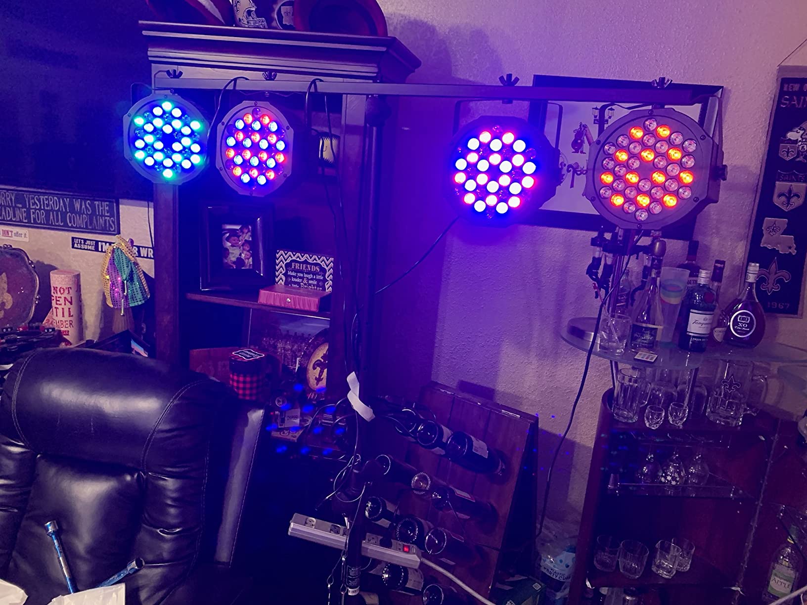 CHAUVET DJ CH06 Lightweight Lighting Stand w/T-Bar (50lb Capacity) customer photo 1