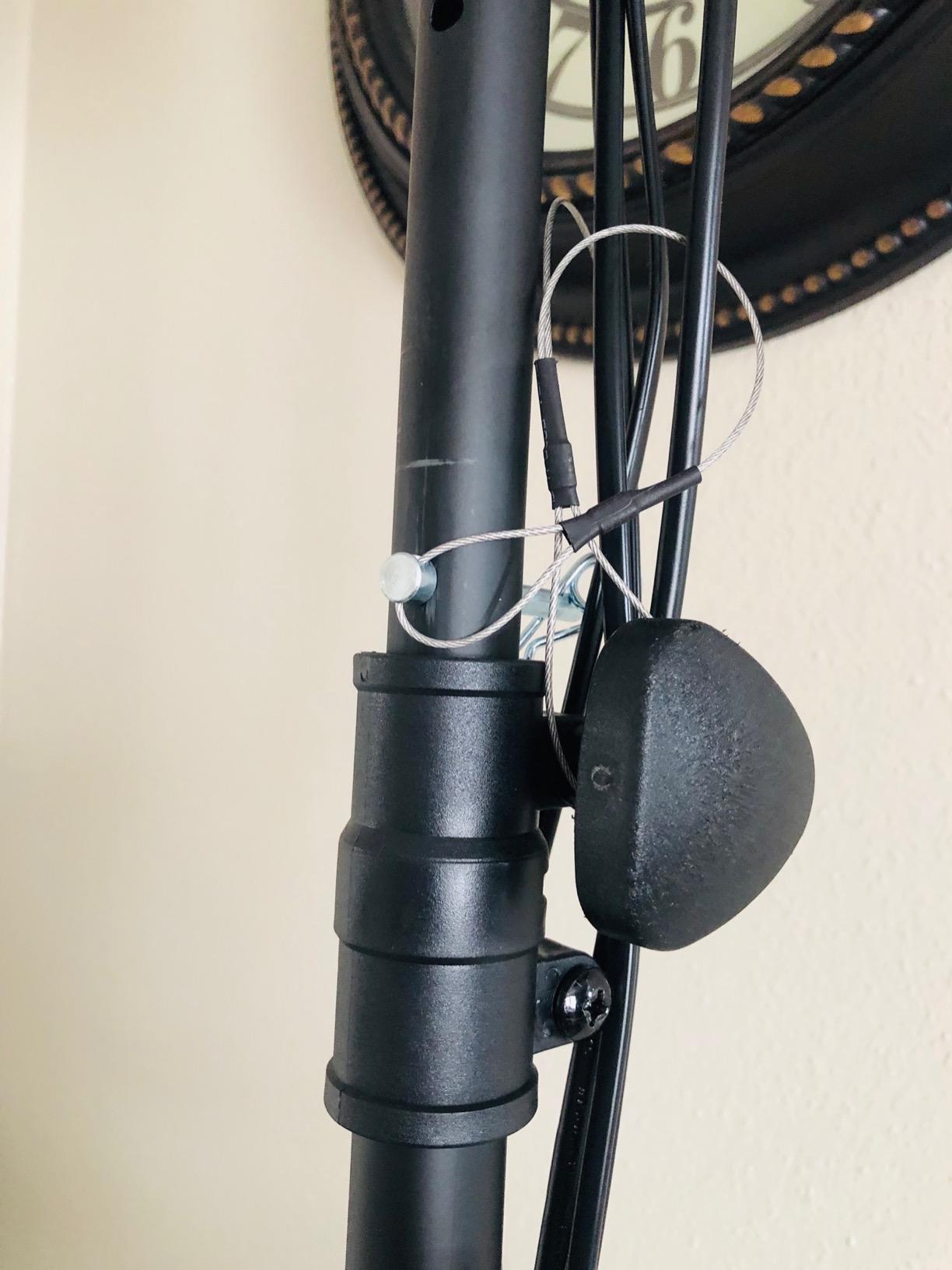 CHAUVET DJ CH06 Lightweight Lighting Stand w/T-Bar (50lb Capacity) customer photo 2