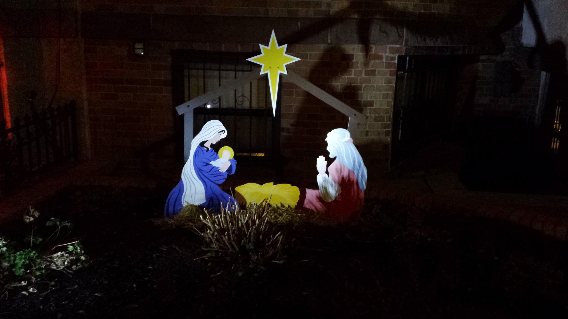 Holy Family Nativity Scene - 3 Weatherproof Nativity Set Figures for Outdoor Christmas Decoration - Easy to Assemble & Store - Standard, White customer photo 2