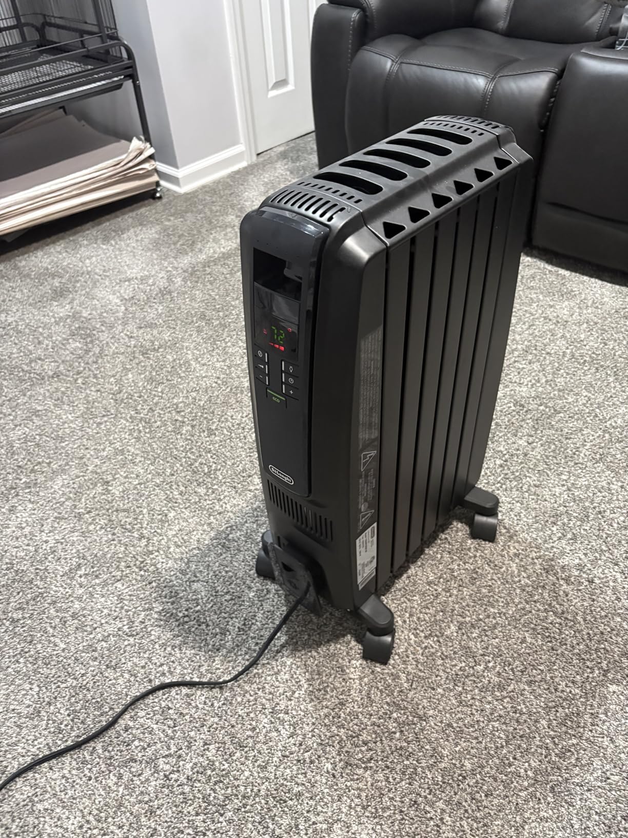 De'Longhi Dragon Digital Oil Filled Radiator Heater, 1500W Electric Space Heater for indoor use, programmable timer, Energy Saving, full room heater with safety features TRD40615E customer photo 1