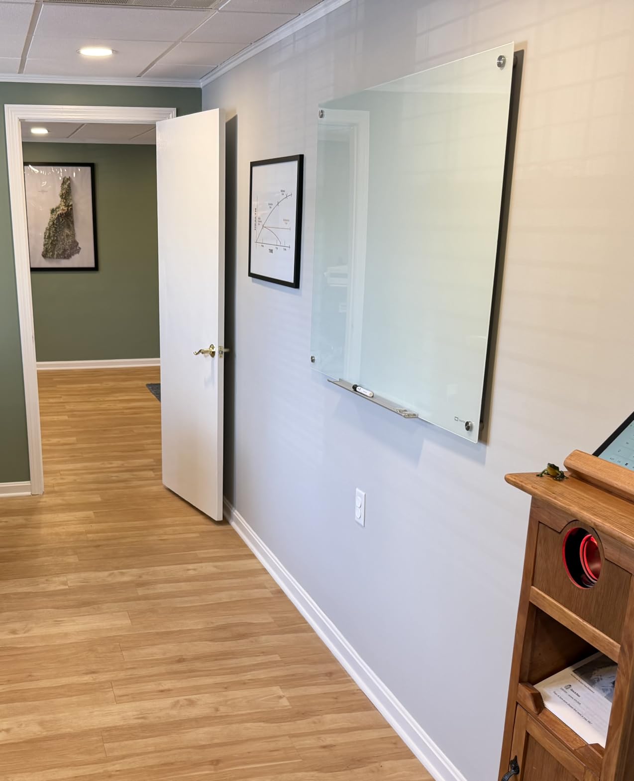 Quartet Magnetic Glass Dry Erase White Board, 48''W x 36''H Whiteboard, Infinity Frameless Mounting, White Surface (G4836W) customer photo 1