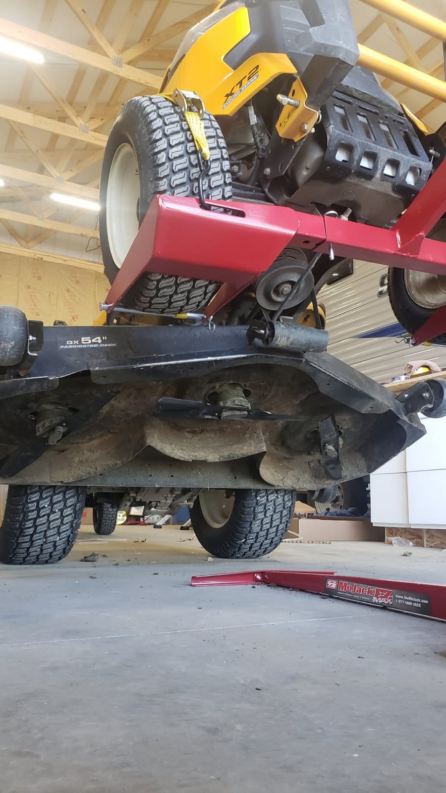 MoJack EZ MAX 45001 Riding Lawn Mower Lift Jack, 450 lb, Zero Turn/Tractor customer photo 2