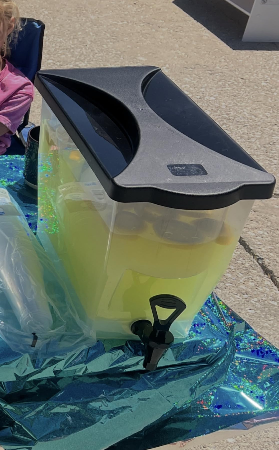 Winco 3 Gallon Slim Plastic Beverage Dispenser with Base | BPA-free, Space-saving design, Drip-free faucet, Great for Water, Tea, Lemonade, Cocktails, Catering and Hotels customer photo 2