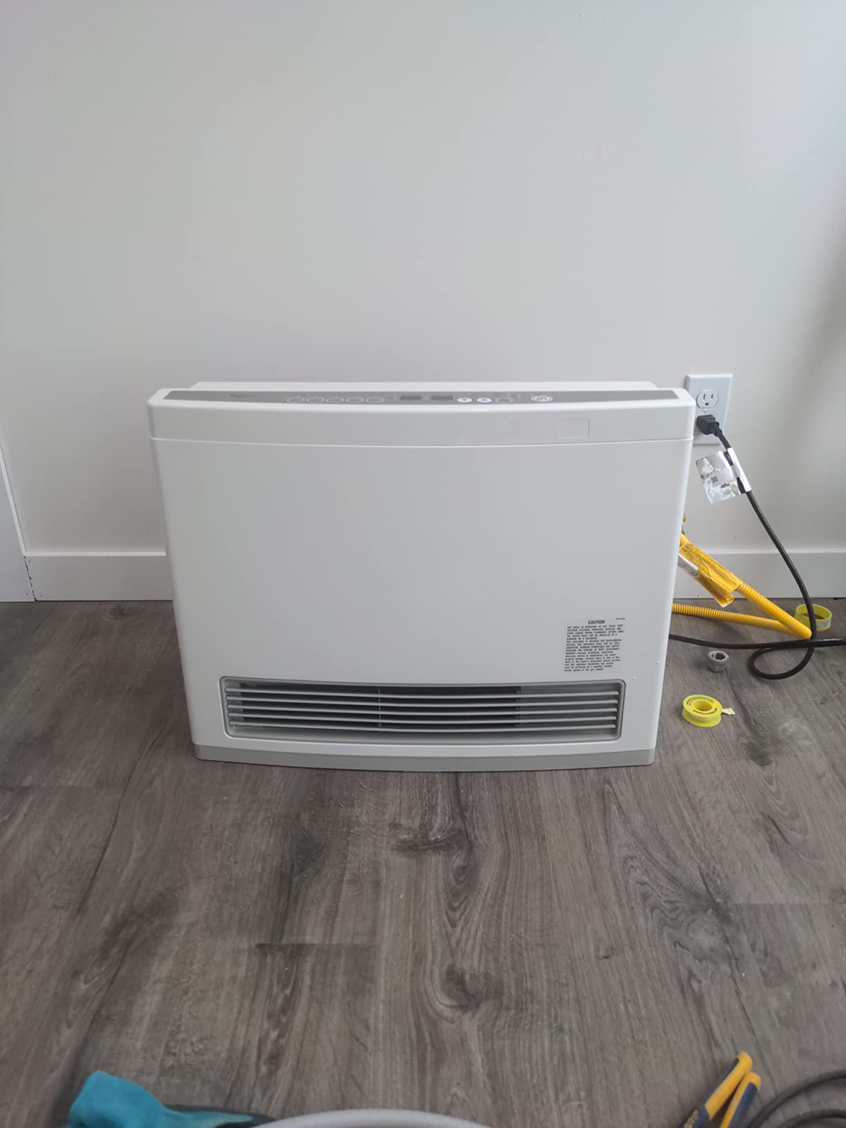 Rinnai FC824P Ventless Propane Heater, Energy-Efficient Space Heater with Programmable Thermostat customer photo 2