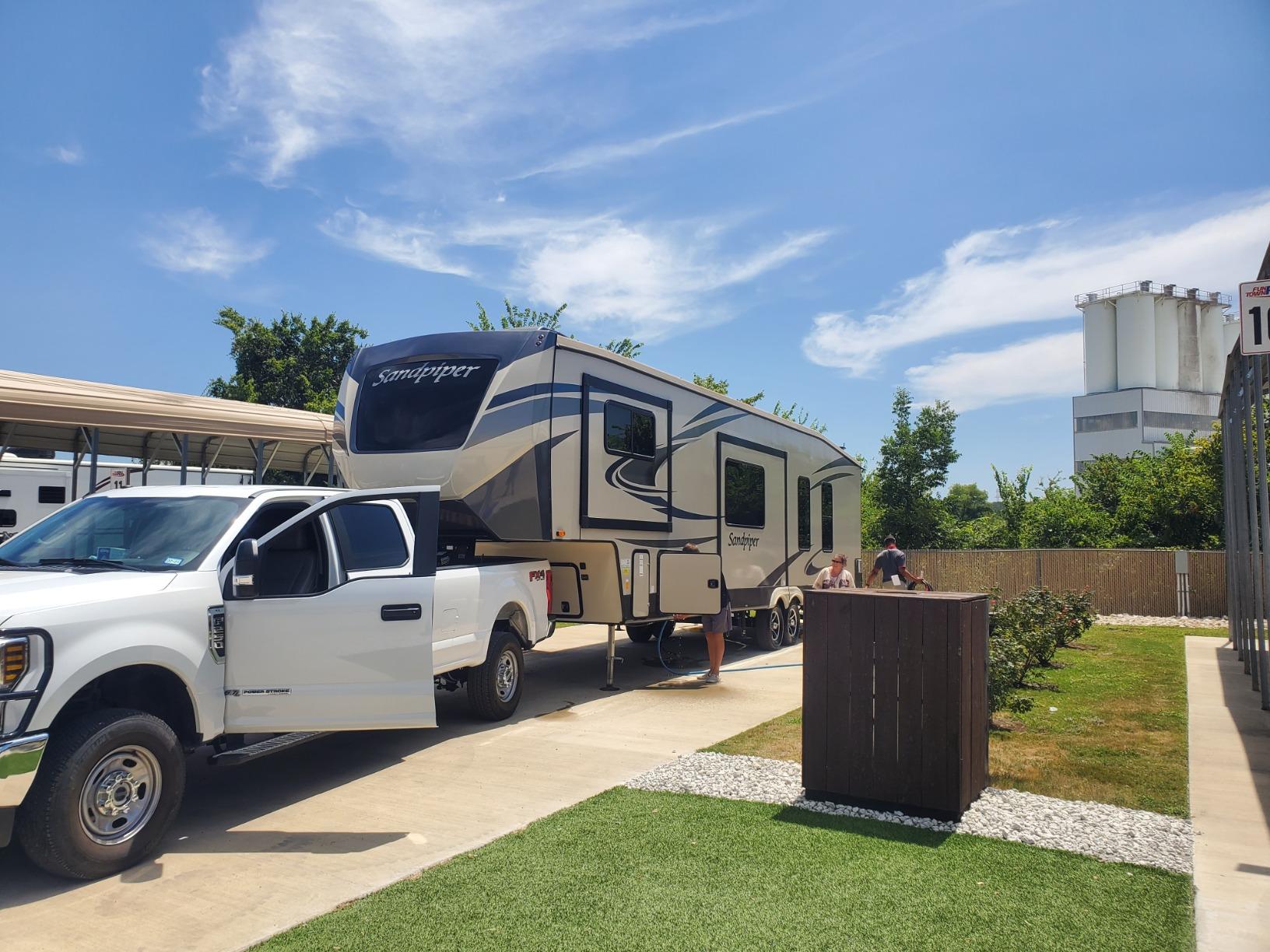 B&W Trailer Hitches Companion Fifth Wheel Hitch - RVK3500 customer photo 2