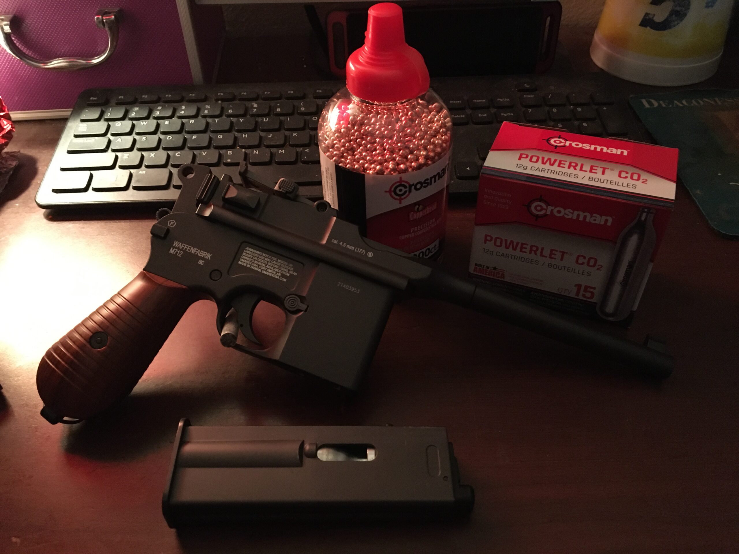 Umarex Legends M712 Blowback Automatic .177 Caliber BB Gun Air Pistol customer photo 2