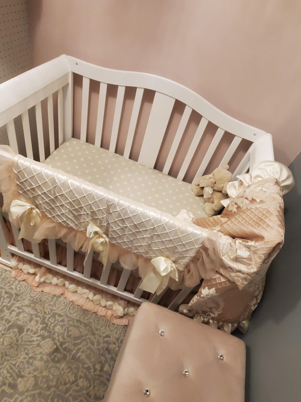 Dream On Me Addison 4-in-1 Convertible Mini Baby Crib in White, GreenGuard Gold & JPMA, Non-Toxic, Pinewood, Converts to Mini Daybed & Twin Bed, 1