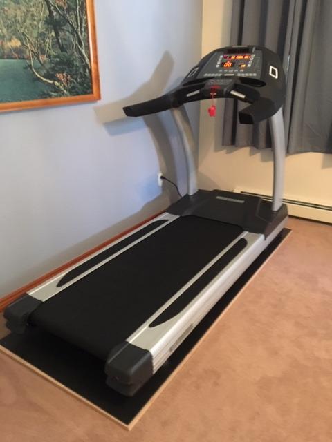 3G Cardio Elite Runner X Treadmill - Commercial Grade - FreeSync FTMS Bluetooth Connectivity - 4.0 HP - Large Ortho Flex Shock Suspension System Deck - Marathon Training - 400 lb Capacity customer photo 1