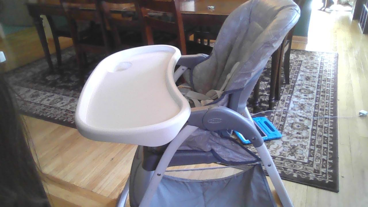 Graco Slim Snacker High Chair, Ultra Slim, Fast-Folding, Multiple Recline Positions, Comfortable Feeding, Whisk customer photo 2