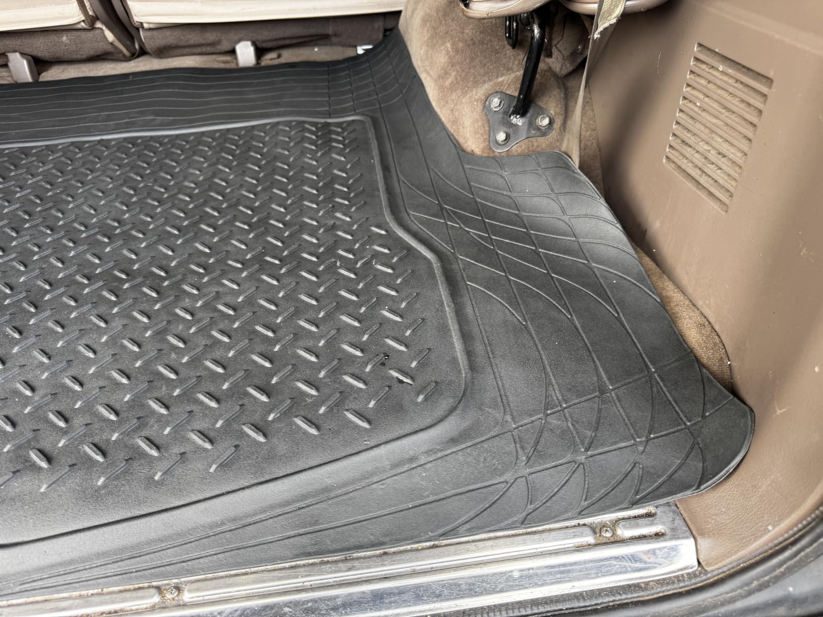 Heavy Duty Cargo Liner Floor Mat-All Weather Trunk Protection, Trimmable to Fit & Durable HD Rubber Protection for Car SUV Sedan Auto customer photo 2