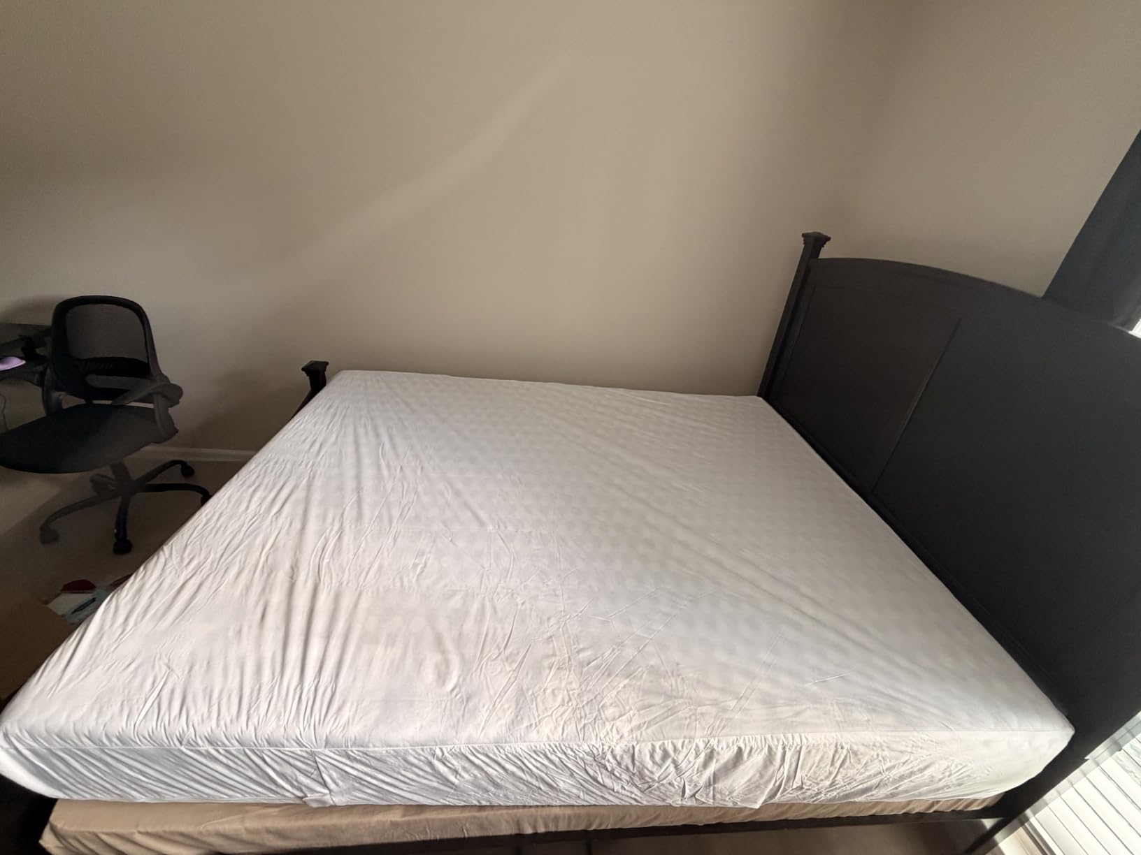 Utopia Bedding Queen Mattress Protector Zippered, 100% Waterproof Bed Bug and Dust Mite Proof Mattress Encasement, Absorbent 6 Sided Mattress Cover customer photo 2
