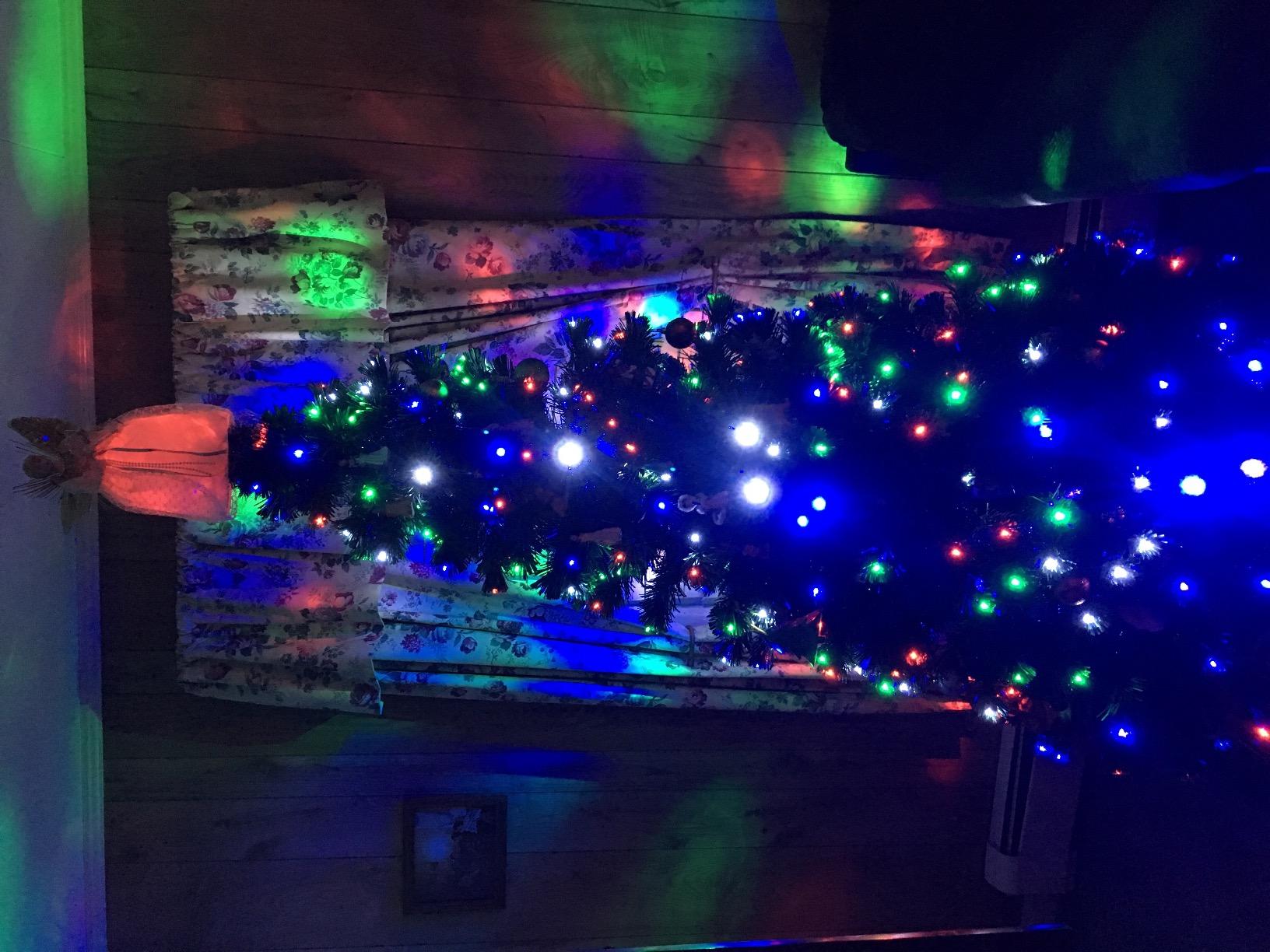 Best Choice Products 7ft Pre-Lit Fiber Optic Artificial Pine Christmas Tree, Holiday Decor Centerpiece w/ 280 Multicolored LED Lights, 8 Sequences, Foldable Stand customer photo 1