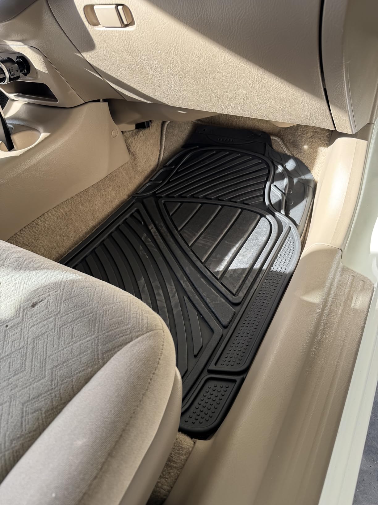 Motor Trend FlexTough Performance All Weather Rubber Car Floor Mats - 3 Piece Floor Mats Automotive Liners for Cars Truck SUV, Heavy-Duty Waterproof (Black) customer photo 1