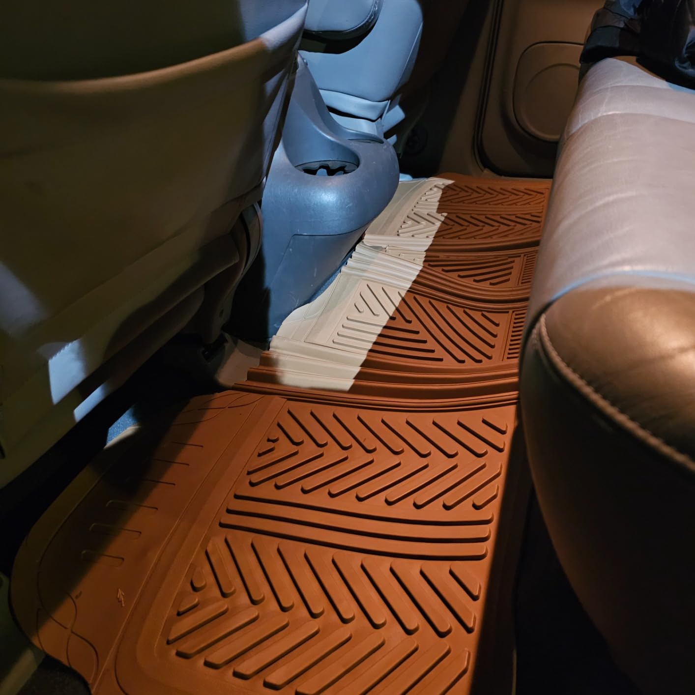 Motor Trend FlexTough Performance All Weather Rubber Car Floor Mats - 3 Piece Floor Mats Automotive Liners for Cars Truck SUV, Heavy-Duty Waterproof (Black) customer photo 2