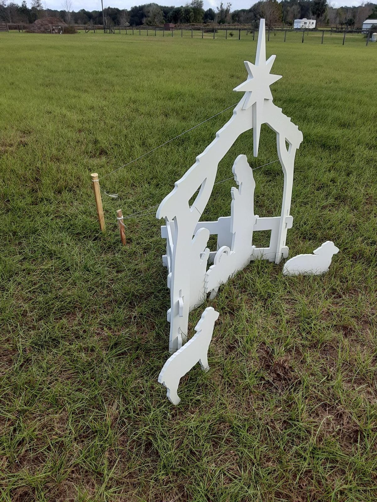 FrontYard Originals All-Weather Outdoor Nativity, Waterproof, Made in USA, Over 4ft Tall, Durable Material, Simple Assembly, Easy Storage, Yard Nativity Set customer photo 2