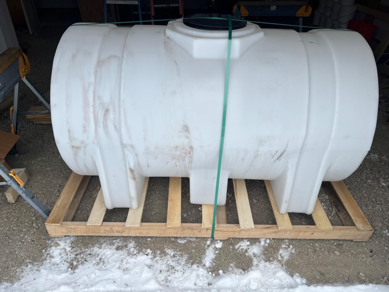 RomoTech 60 Gallon Polyethylene Water Storage Tank with Legs, Heavy-Duty Horizontal Liquid Storage Tank for Farms, Industrial or Chemical Use, UV-Resistant, Rustproof, BPA-Free Plastic Tank customer photo 1