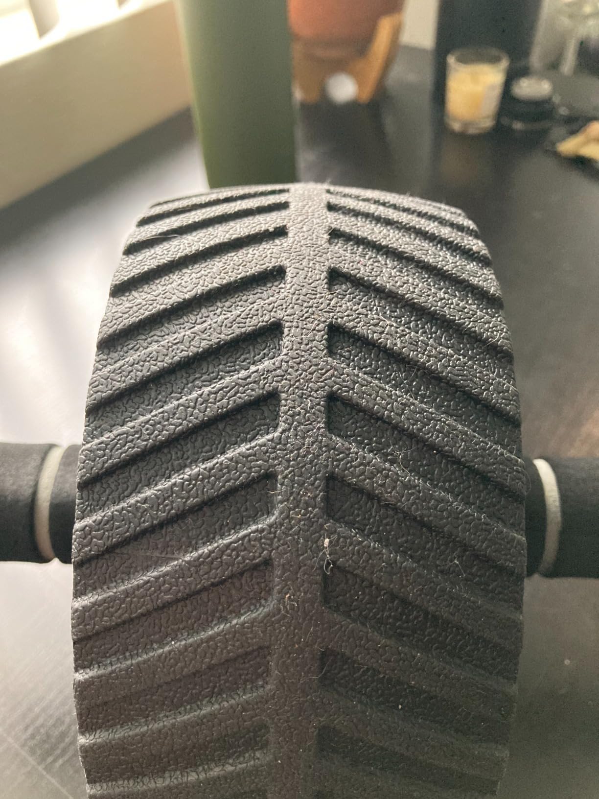 Sports Research Ab Wheel Roller with Knee Pad | Sturdy 3