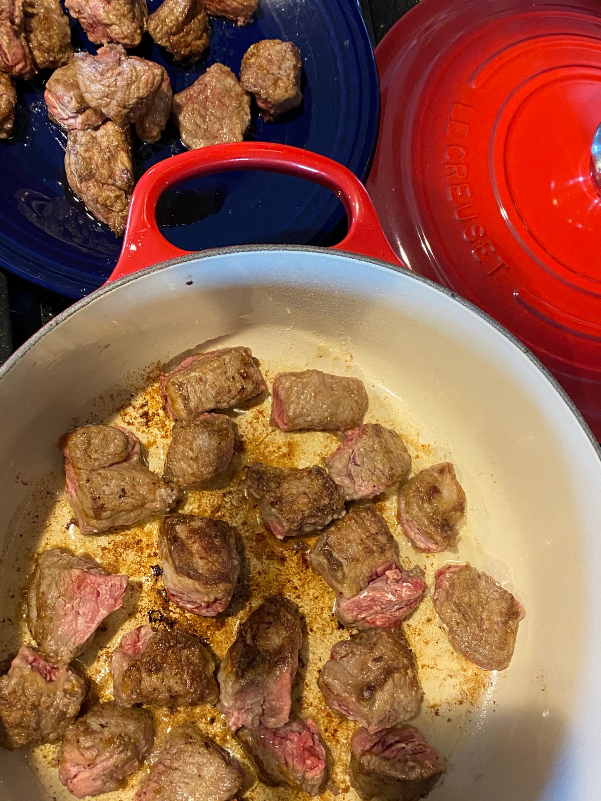 Le Creuset Enameled Cast Iron Round Wide Dutch Oven, 6.75 qt., Cerise customer photo 2