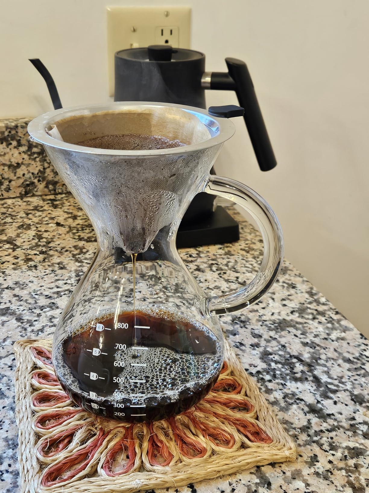 Coffee Gator Pour Over Coffee Maker - 27oz | High Heat Borosilicate Glass with Reusable Stainless Steel Filter, Drip Coffee Brewer Dripper Set Carafe, 800ml Clear customer photo 1