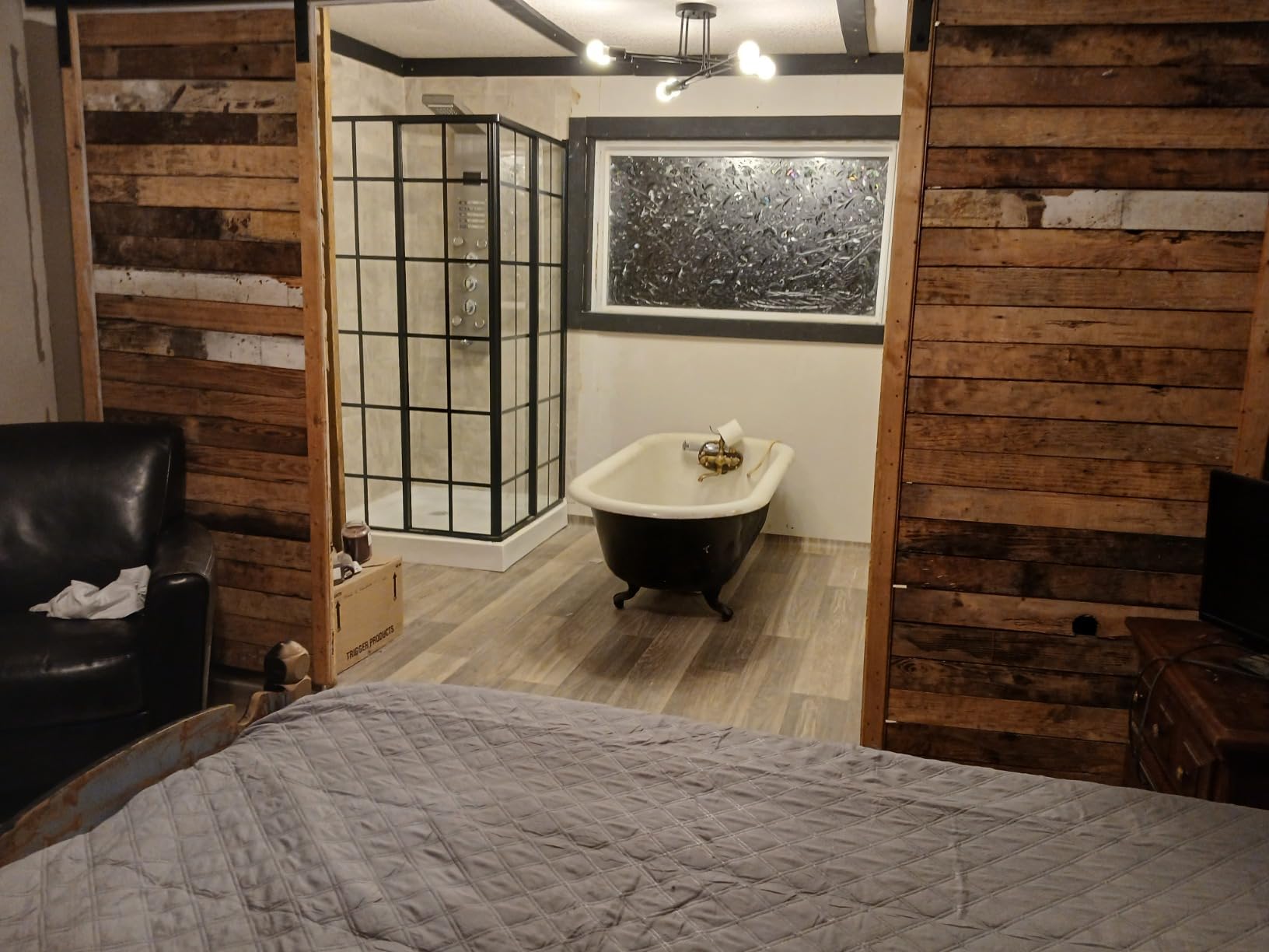 DreamLine French Corner 34 1/2 in. D x 34 1/2 in. W x 72 in. H Framed Sliding Shower Enclosure in Satin Black, SHEN-8134340-89 customer photo 2
