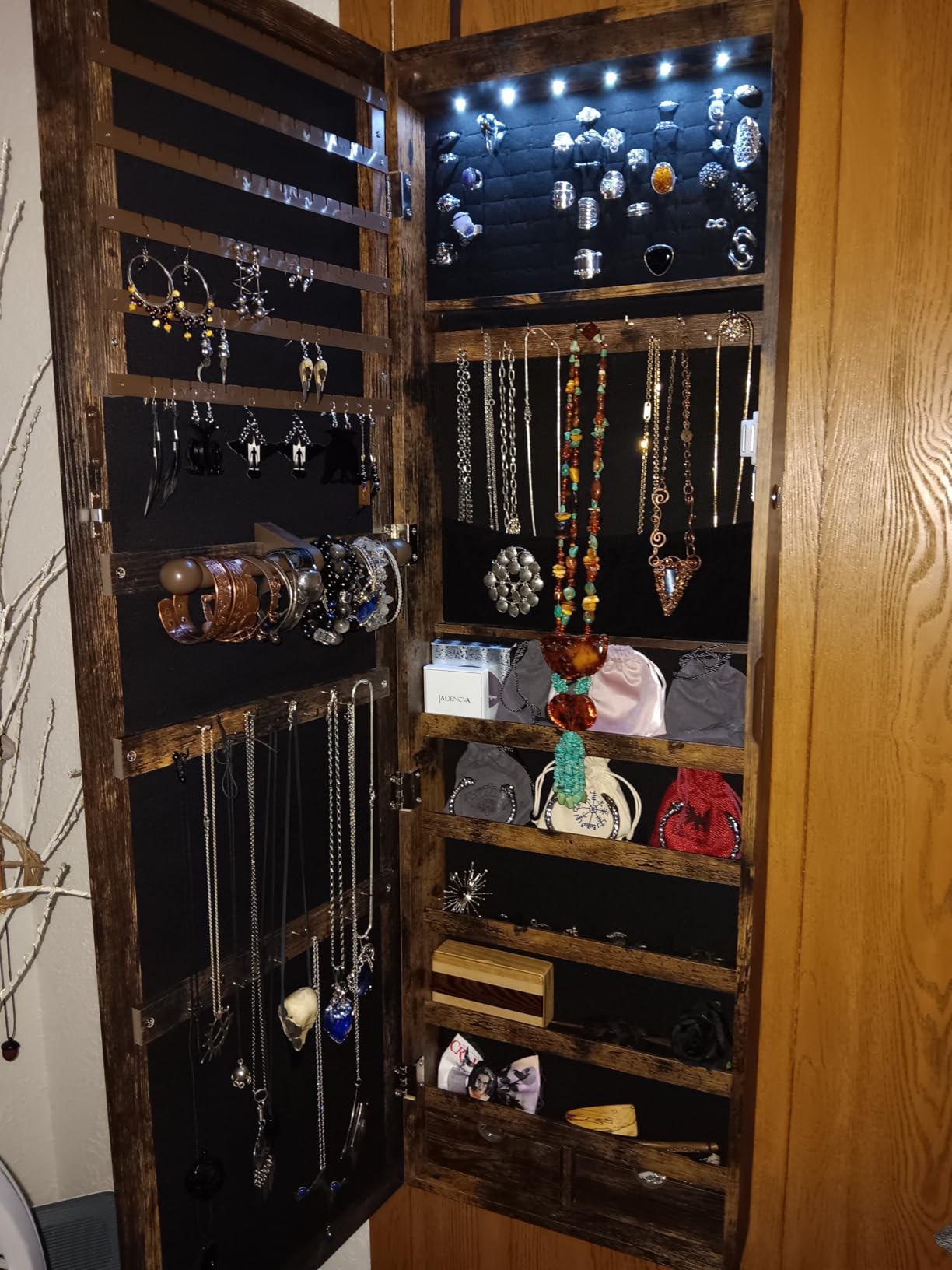 SONGMICS 6 LEDs Mirror Jewelry Cabinet, 47.2-Inch Tall Lockable Wall or Door Mounted Jewelry Armoire Organizer with Mirror, 2 Drawers, White UJJC93W customer photo 1