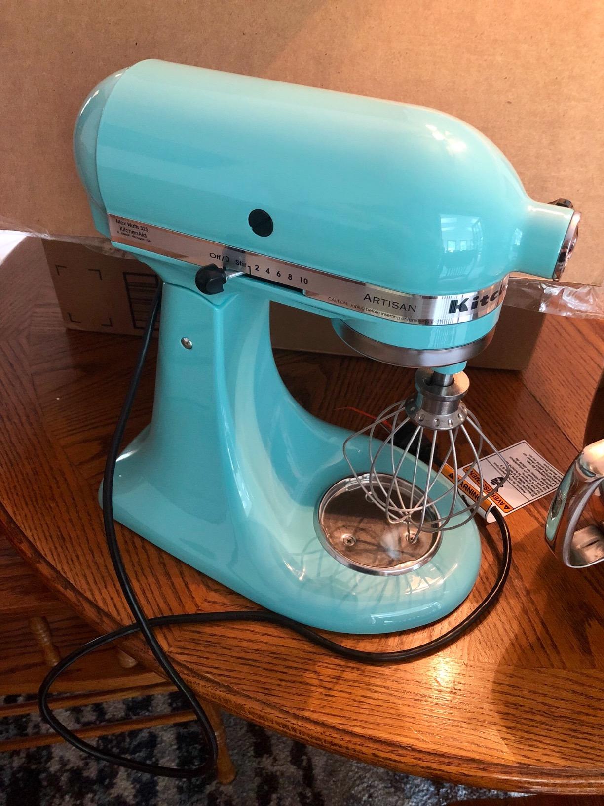 KitchenAid Artisan, 5-Qt Tilt Head Stand Mixer, KSM150PS, Includes Pouring Shield for Mess-Free Mixing, 10 Speed Settings customer photo 2