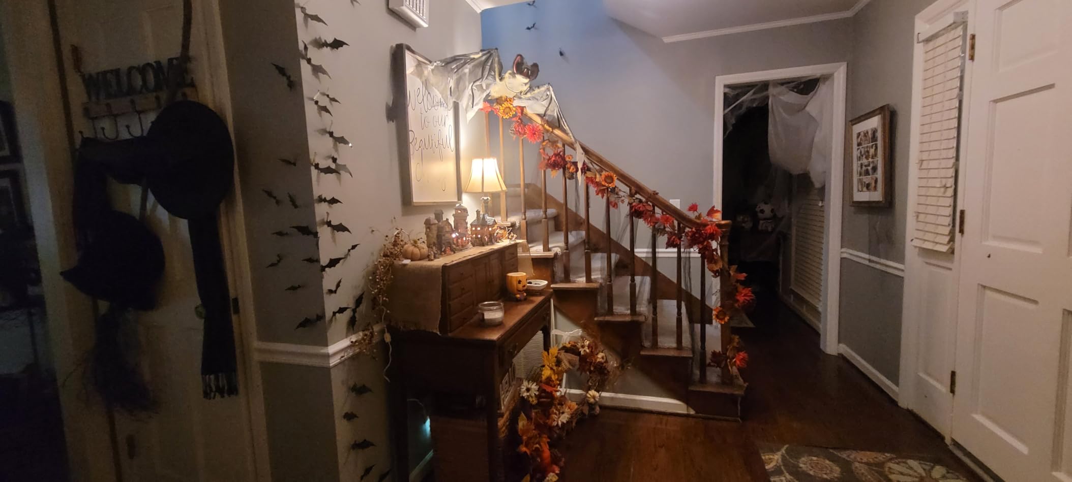 Famoby 1200 sqft Halloween Spider Webs and 120pcs Fake Bats and 50pcs Fake Spiders Super Stretch Cobwebs Party Decorate for Halloween Theme Indoor and Outdoor Decoration customer photo 2
