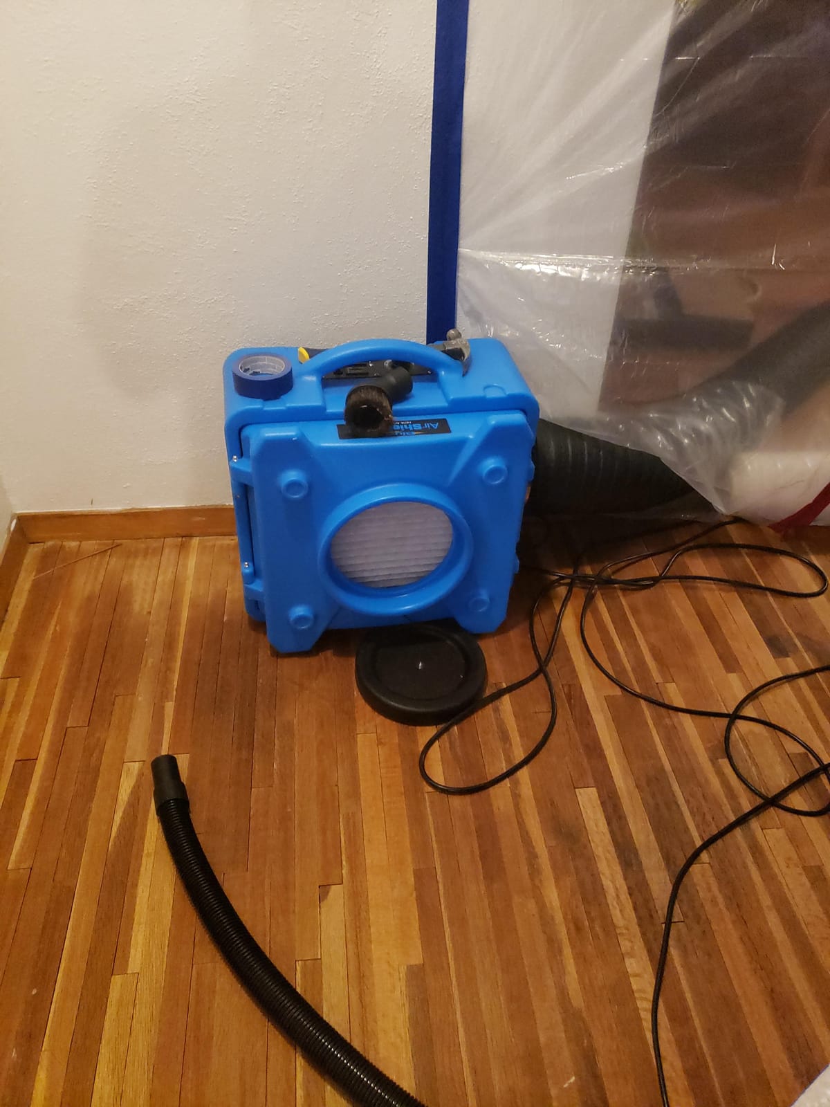 BlueDri Air Shield 550 HEPA Air Scrubber, Water Damage Restoration Equipment Air Purifier, Covers 1400 Sq. Ft, Daisy Chain Capable, For Commercial Use, Gray, BD-AS-550 customer photo 1