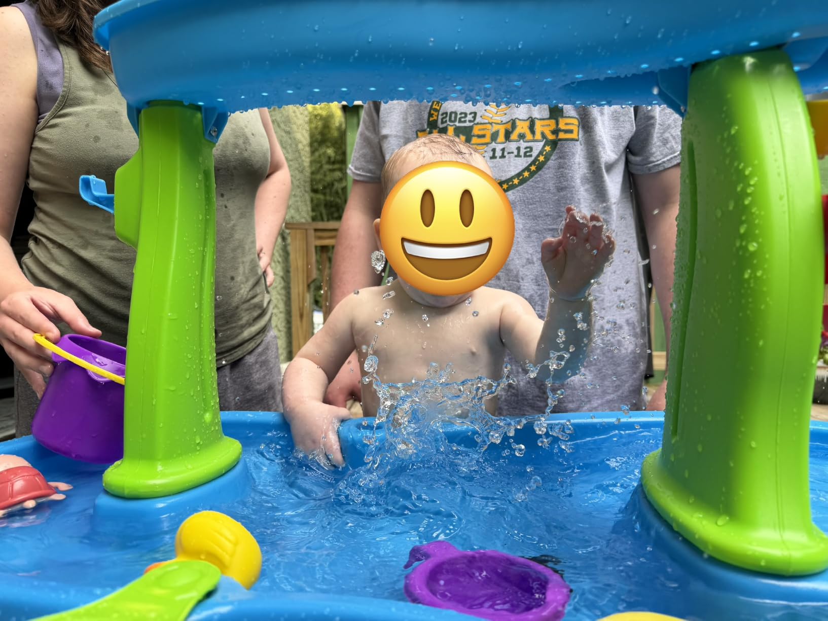Step2 Rain Showers Splash Pond Water Table, Kids Water and Sand Activity Sensory Playset, Summer Outdoor Toys, 13 Piece Water Toy Accessories, For Toddlers 1.5+ Years Old, Blue & Green customer photo 2