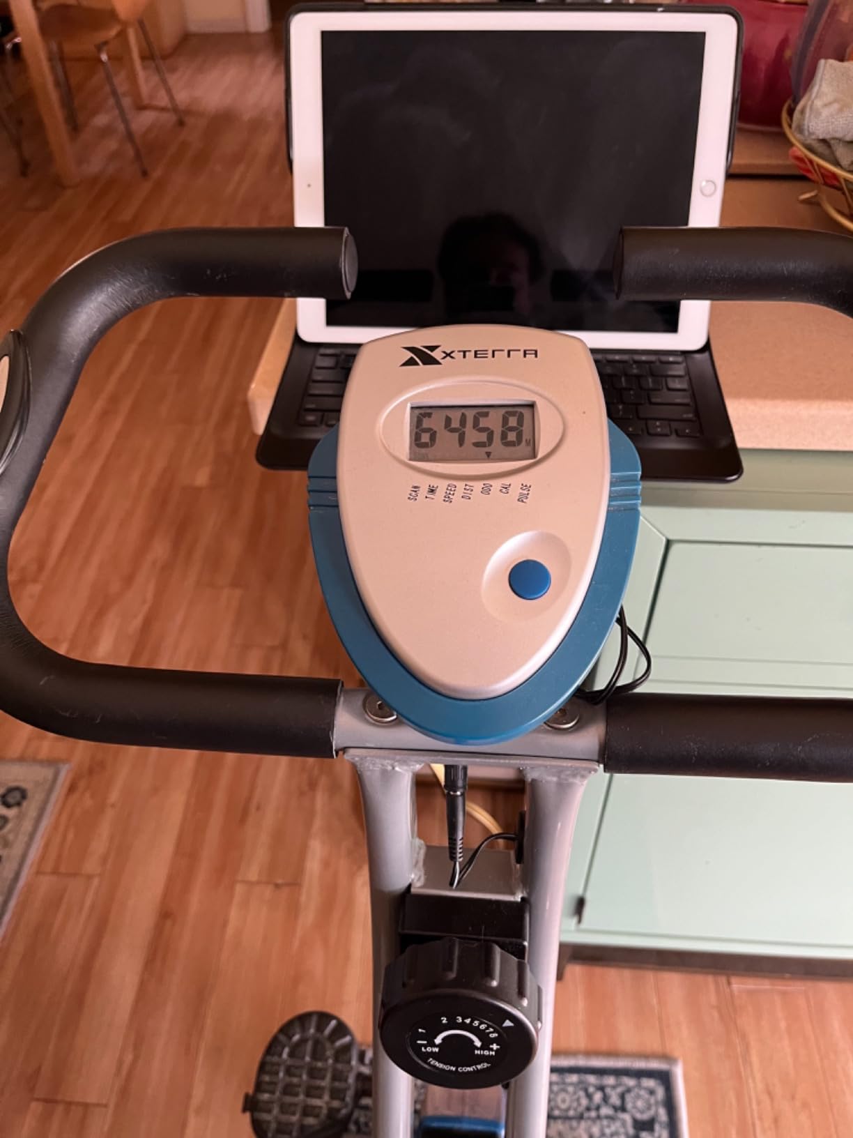 XTERRA Fitness Folding Exercise Bike, 225 LB Weight Capacity customer photo 2