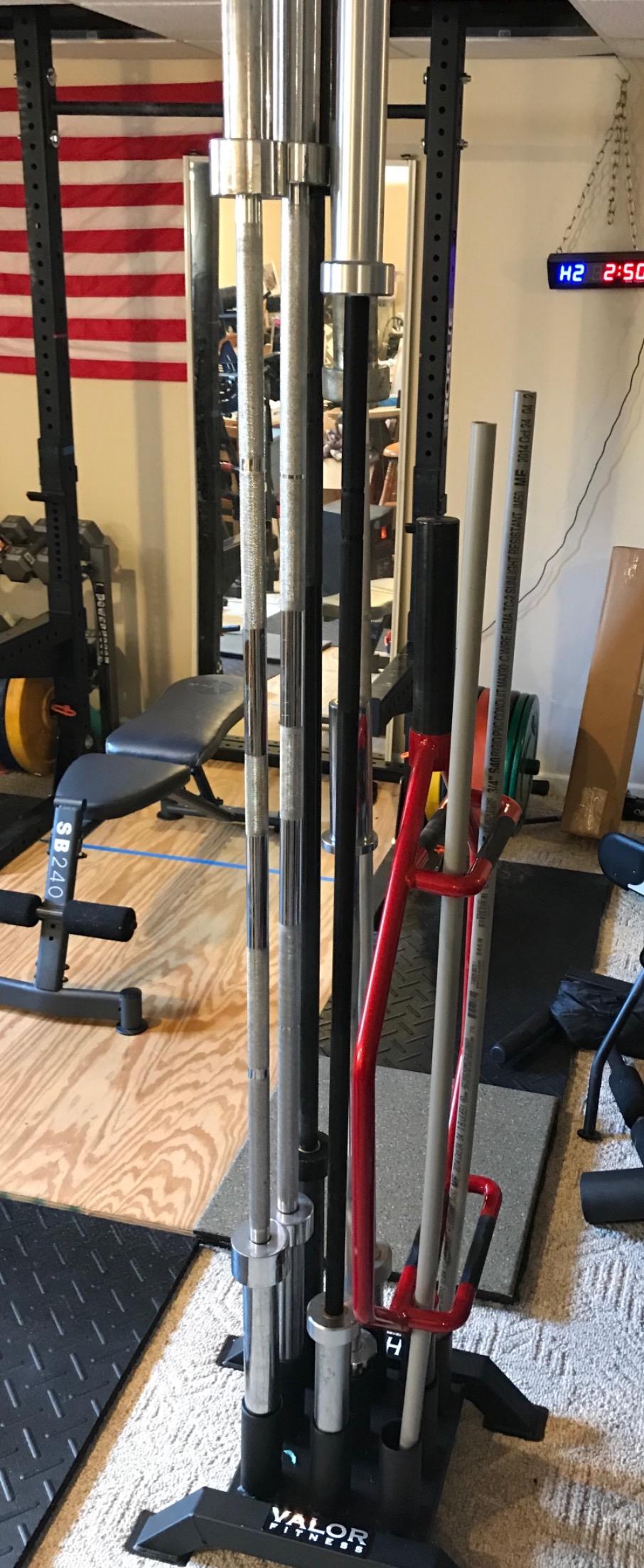 Valor Fitness Olympic Barbell Holder - Vertical 9-Bar Storage Rack with Protective Sleeve Inserts - Space-Saving Steel Stand for Home Gym & Commercial Gyms customer photo 1