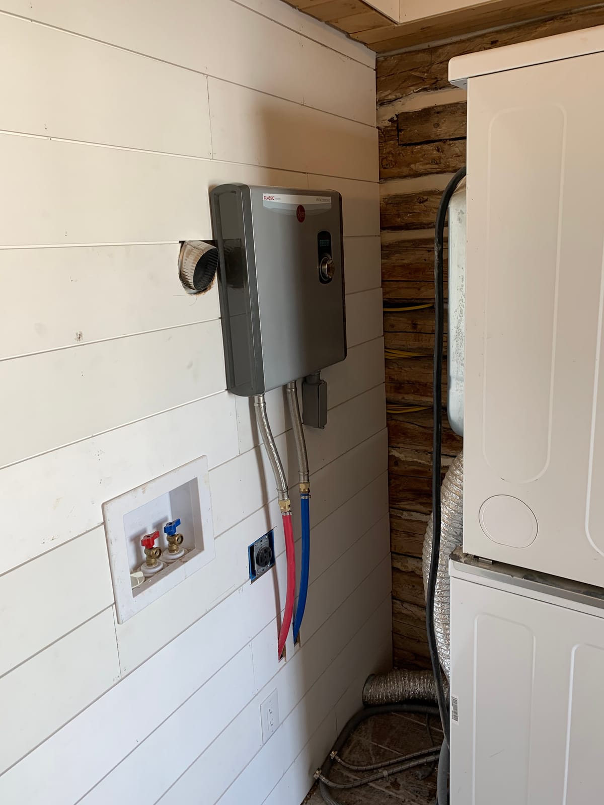 Rheem RTEX-27 240V 3 Heating Chambers Residential Tankless Water Heater customer photo 1