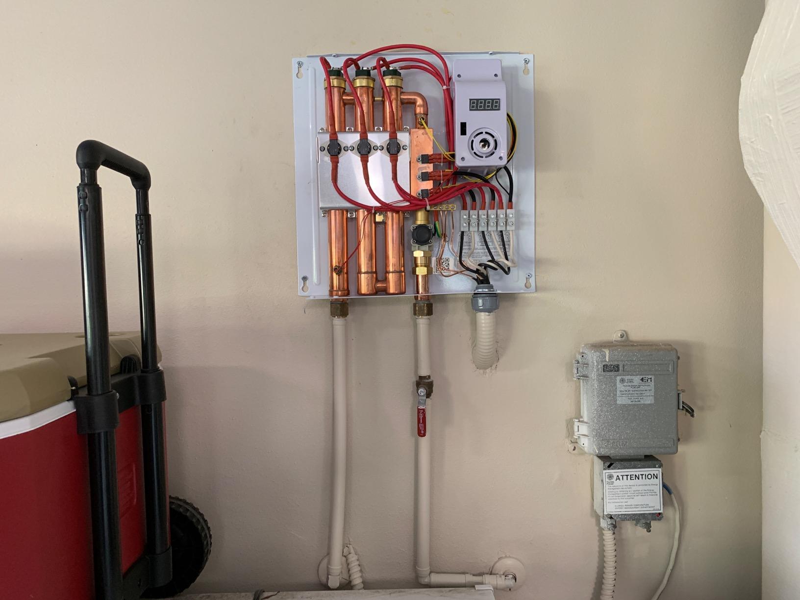 Rheem RTEX-27 240V 3 Heating Chambers Residential Tankless Water Heater customer photo 2