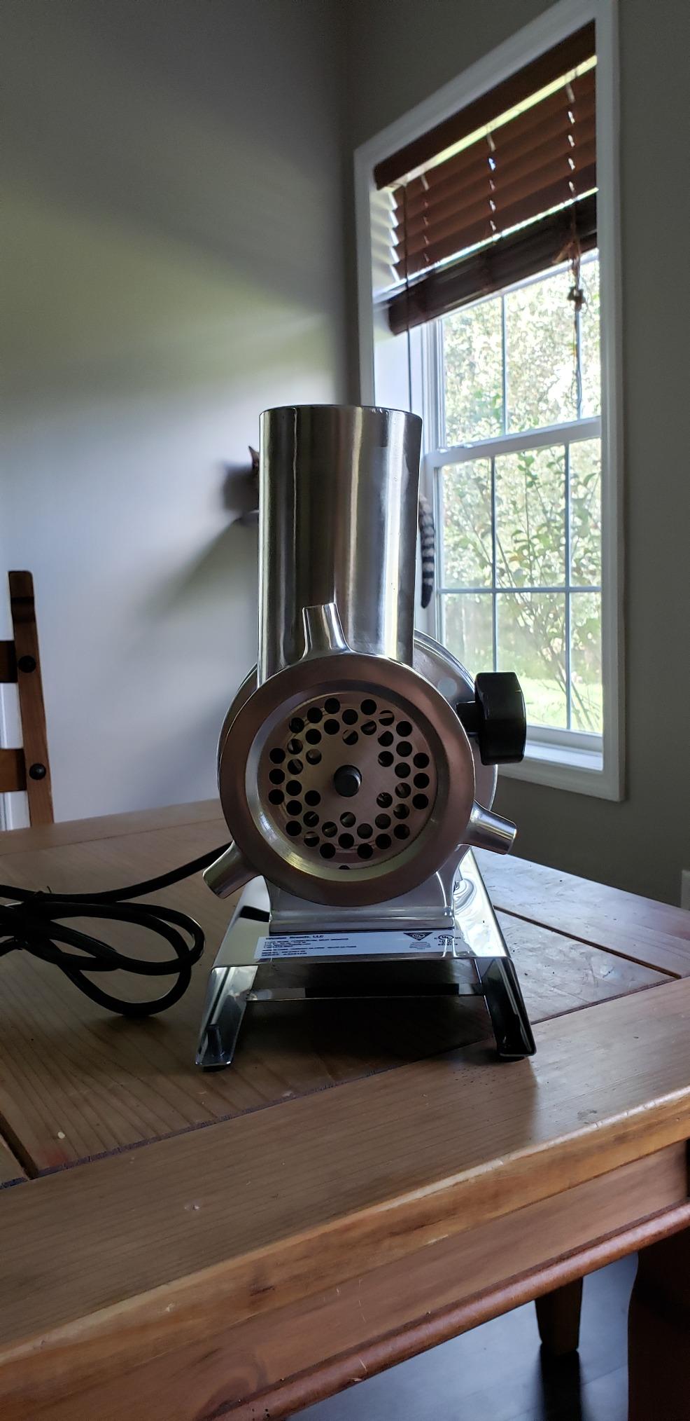 WESTON BRANDS Butcher Series Electric Meat Grinder & Sausage Stuffer, Commercial Grade 1 HP, 750 Watts, 14 lbs per Minute, Stainless Steel (09-2201-W) customer photo 1