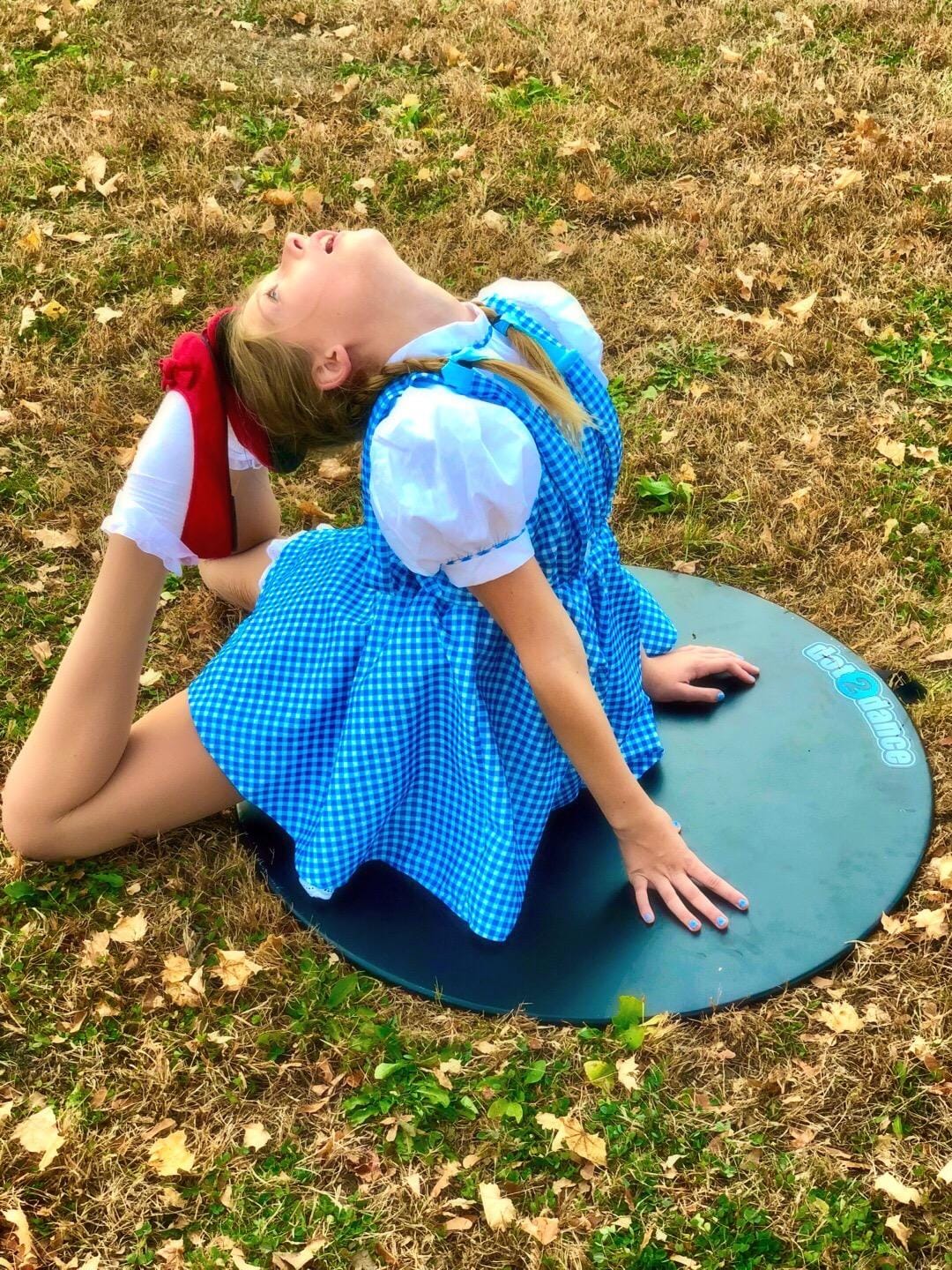 Brand Portable Dance Floor, Marley Flooring Ballet Training Equipment, Turning Boards for Dancers & Figure Skating Practice Mat, Practice Pirouette, USA Made customer photo 2