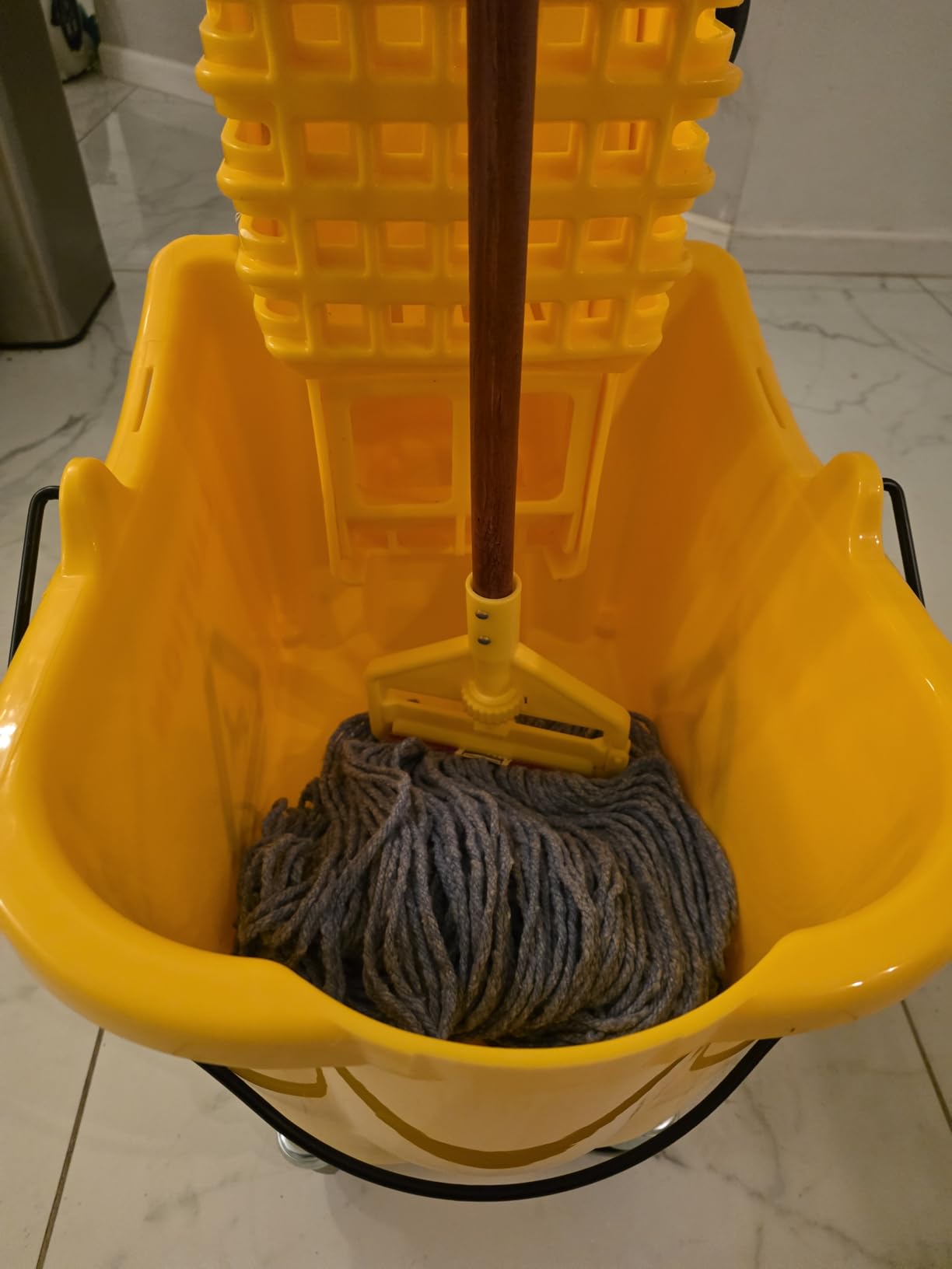 Amazon Basics Commercial Side Press Wringer Floor Cleaning Mop Bucket on Wheels, 35-Quart, Yellow customer photo 2