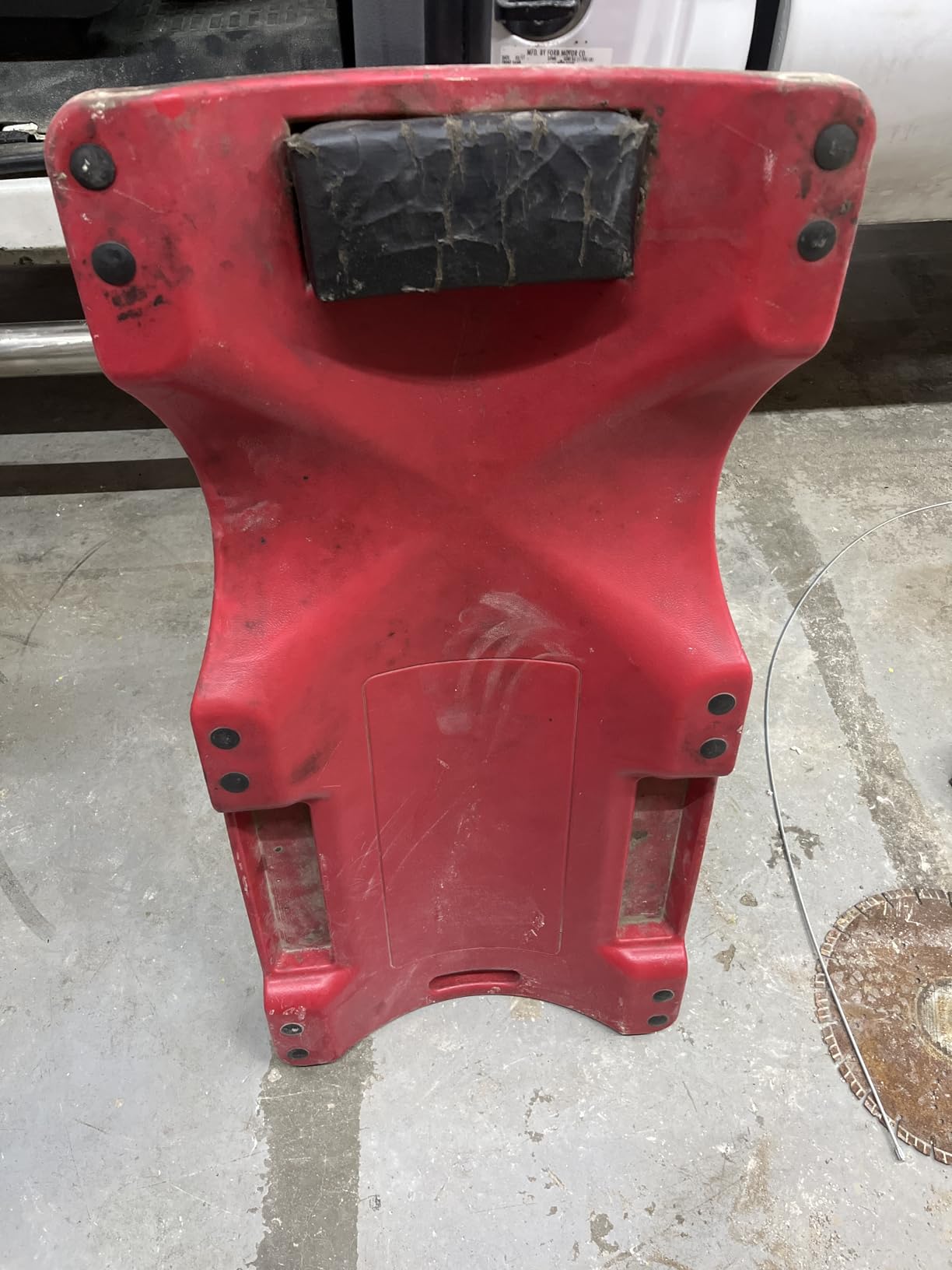 Pro Lift Mechanic Plastic Creeper 40 Inch - Blow Molded Ergonomic HDPE Body with Padded Headrest & Dual Tool Trays - 350 Lbs Capacity Red customer photo 1